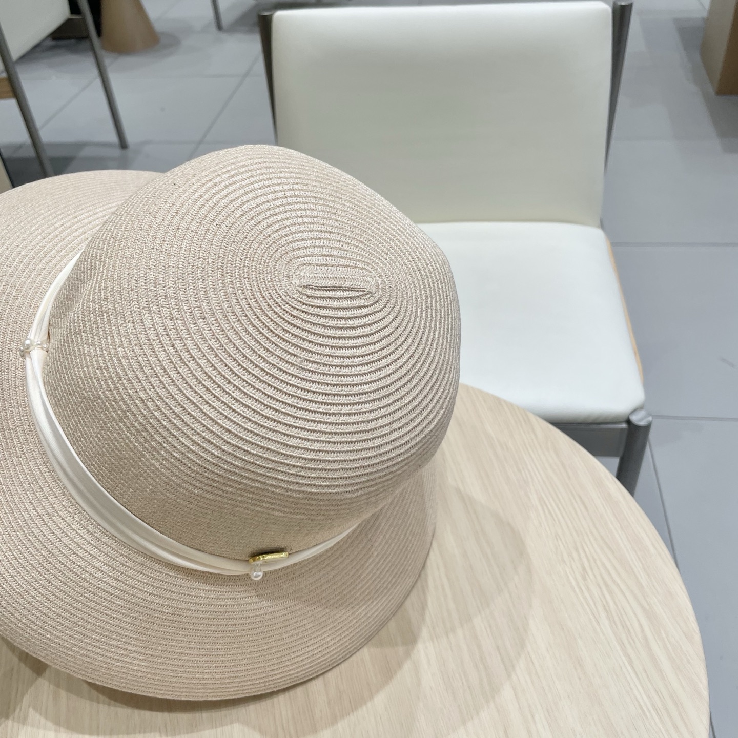  🧢路易威登棒球帽 LouisVuitton渔夫帽夏季女士时尚千金风宽檐细编遮阳帽缎面珍珠轻量圆顶