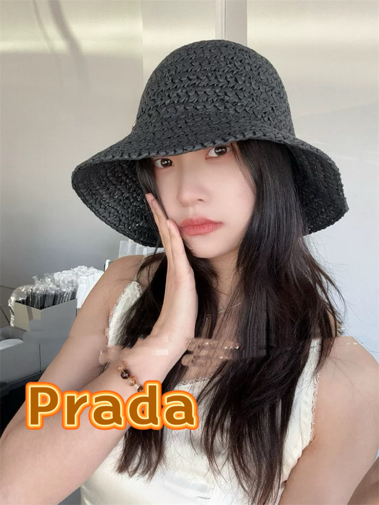  Prada普拉达2025夏休闲大檐草帽女百搭遮阳度假粗草编织手工沙滩帽防晒太阳帽