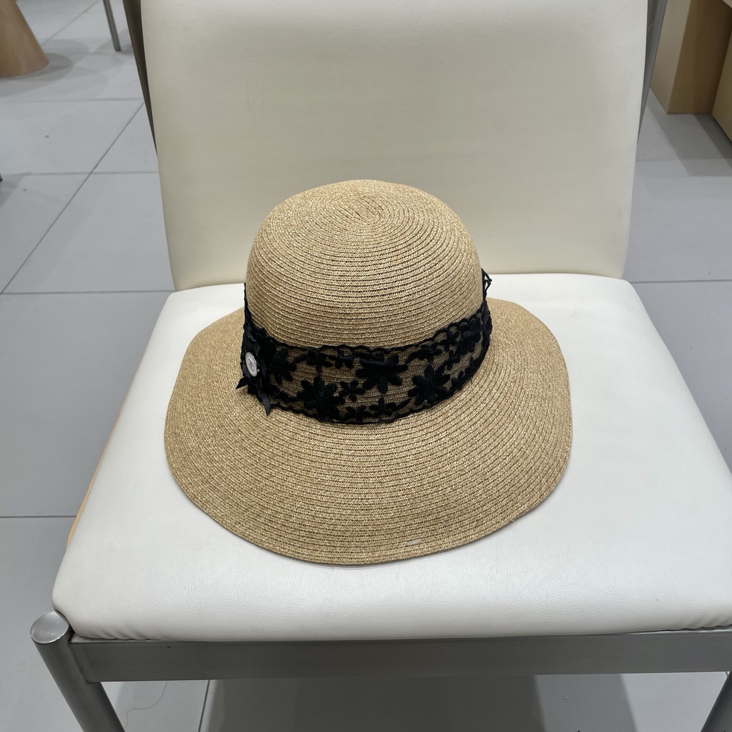  Chanel香奈儿新款夏季遮阳帽子女款蕾丝轻奢风细草帽海边沙滩休闲百搭防晒帽子
