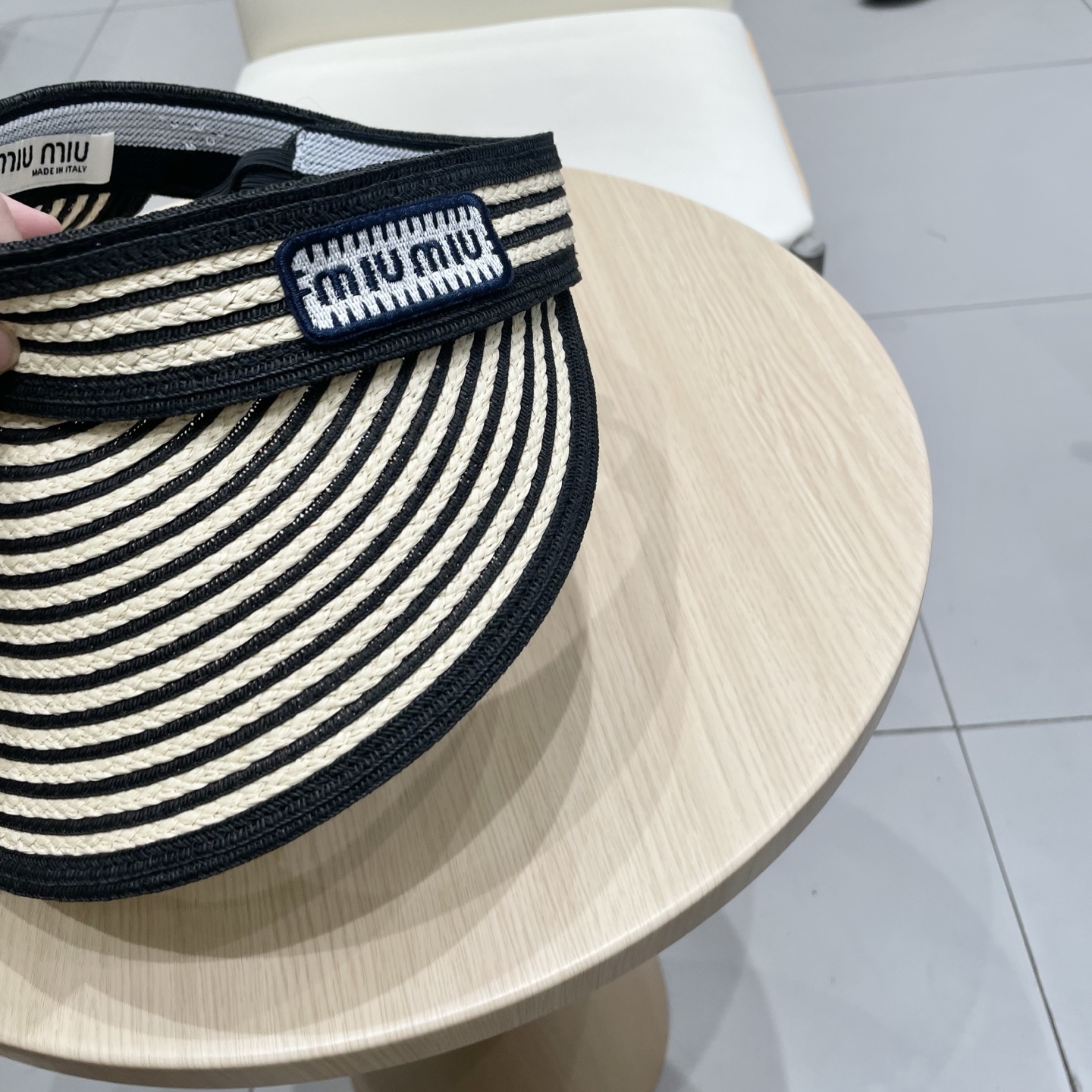 缪缪miumiu缪高品质条纹可卷空顶帽斑马条纹黑白条纹大檐防紫外线防晒草帽