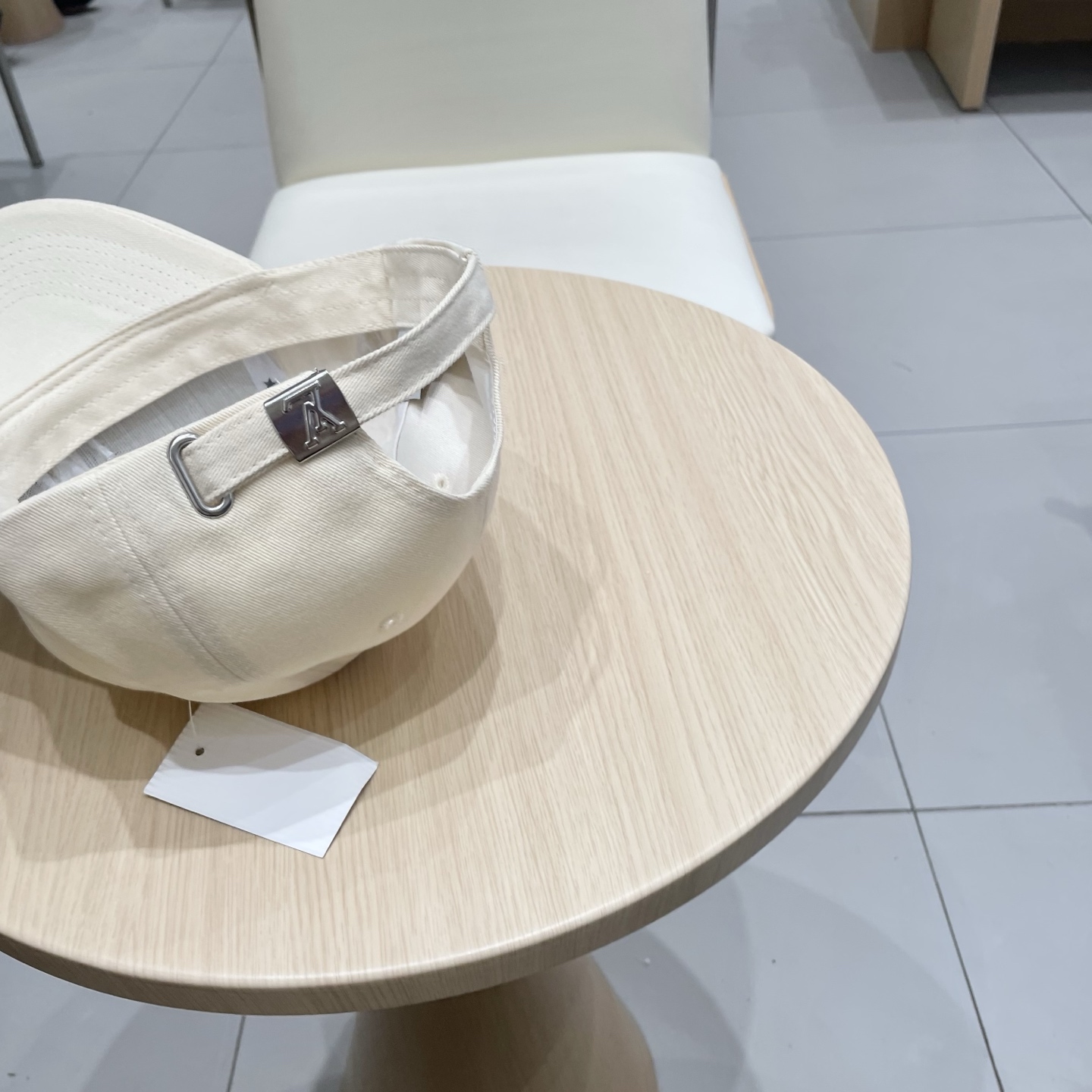 🧢路易威登lv棒球帽 LouisVuitton😍新款重工打造♥️高端大气，百搭款🤗男女通用！
