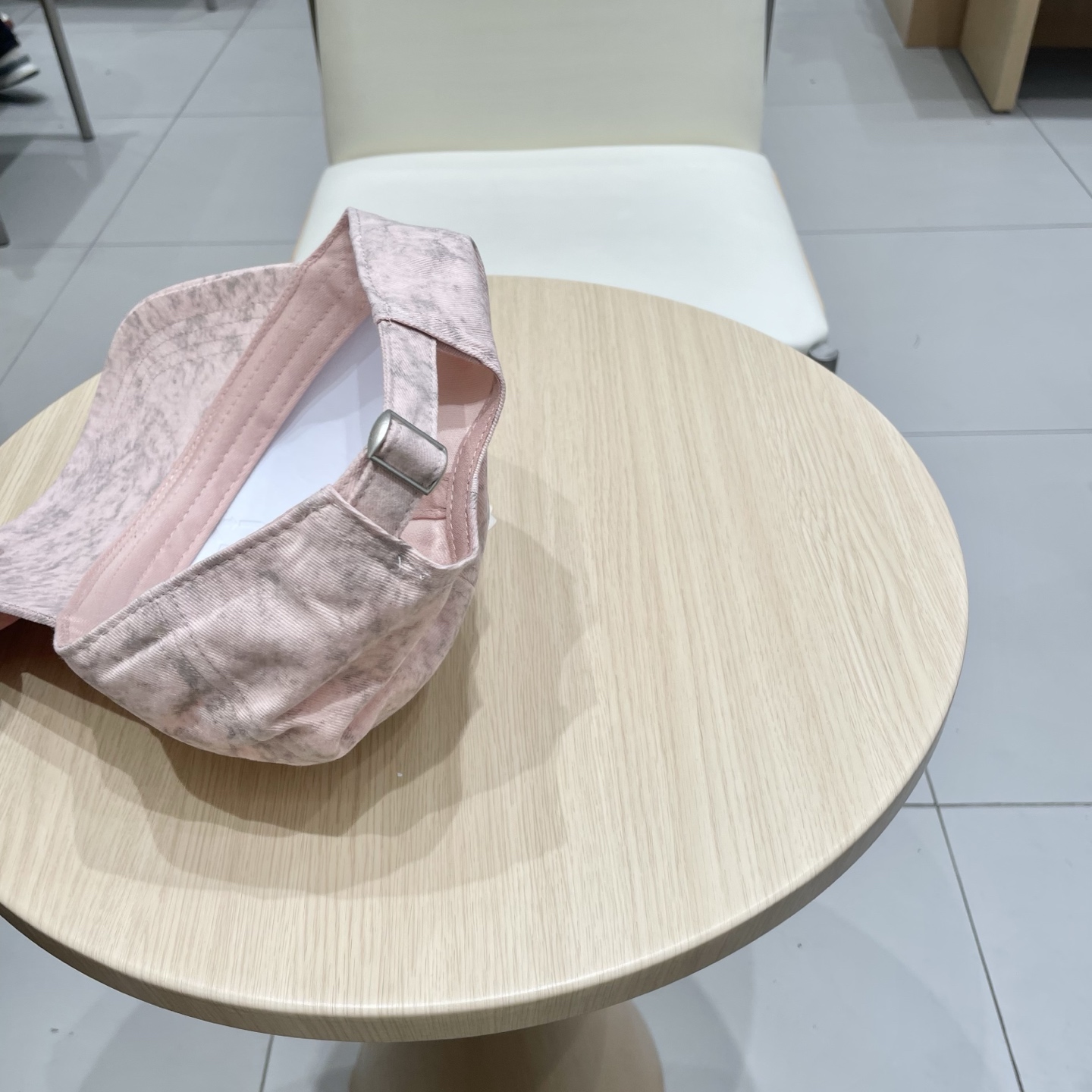  alo 新款定制棒球帽
🧢 设计感满满
日常穿搭 甜酷十足‼️
洋气 高级 不挑人‼️