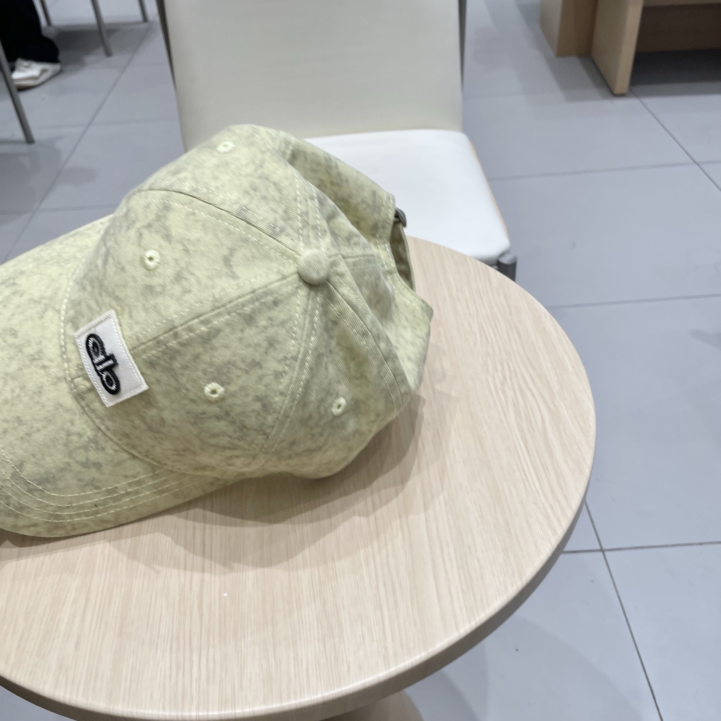  alo 新款定制棒球帽
🧢 设计感满满
日常穿搭 甜酷十足‼️
洋气 高级 不挑人‼️