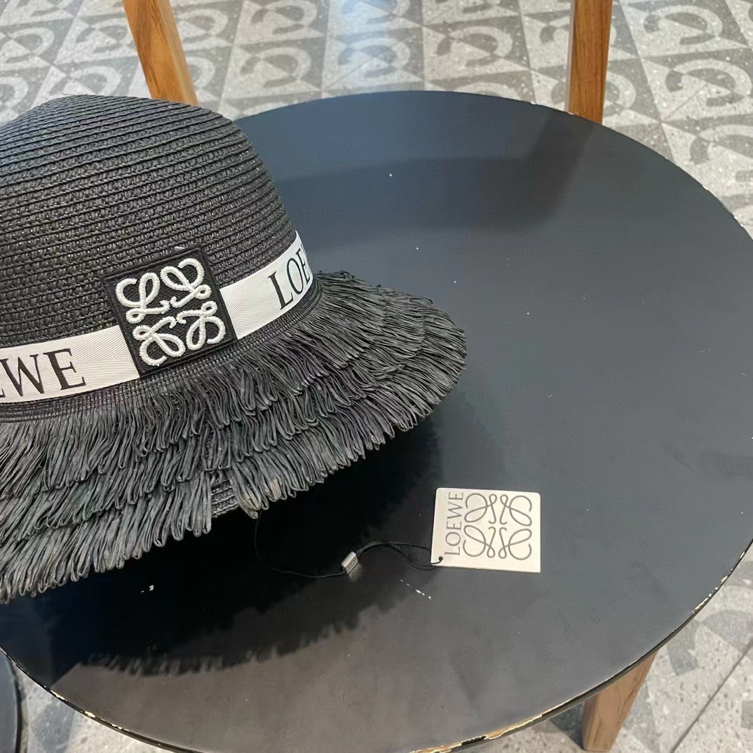 【LOEWE罗意威】2024新款圆顶草帽，出街必备超好搭配，赶紧入手！