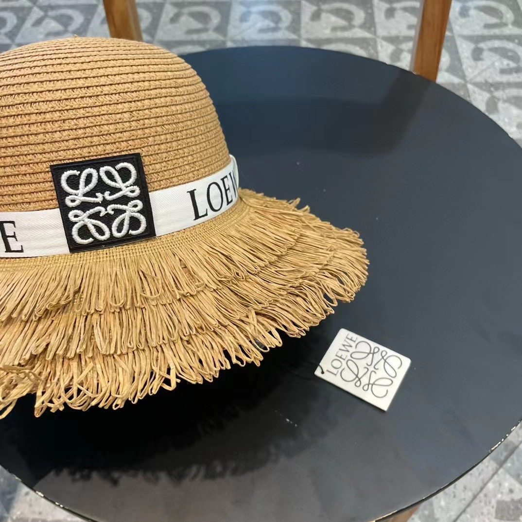 【LOEWE罗意威】2024新款圆顶草帽，出街必备超好搭配，赶紧入手！