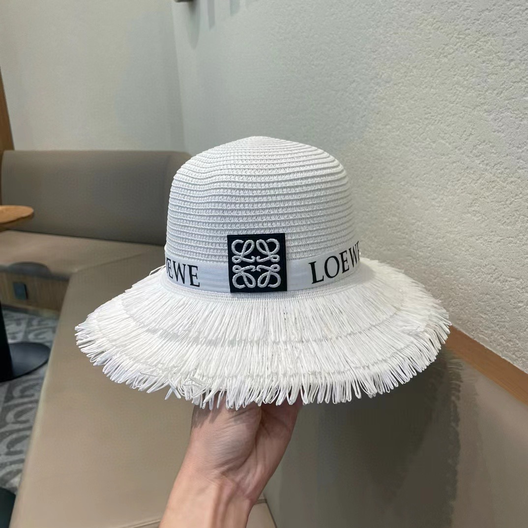 【LOEWE罗意威】2024新款圆顶草帽，出街必备超好搭配，赶紧入手！