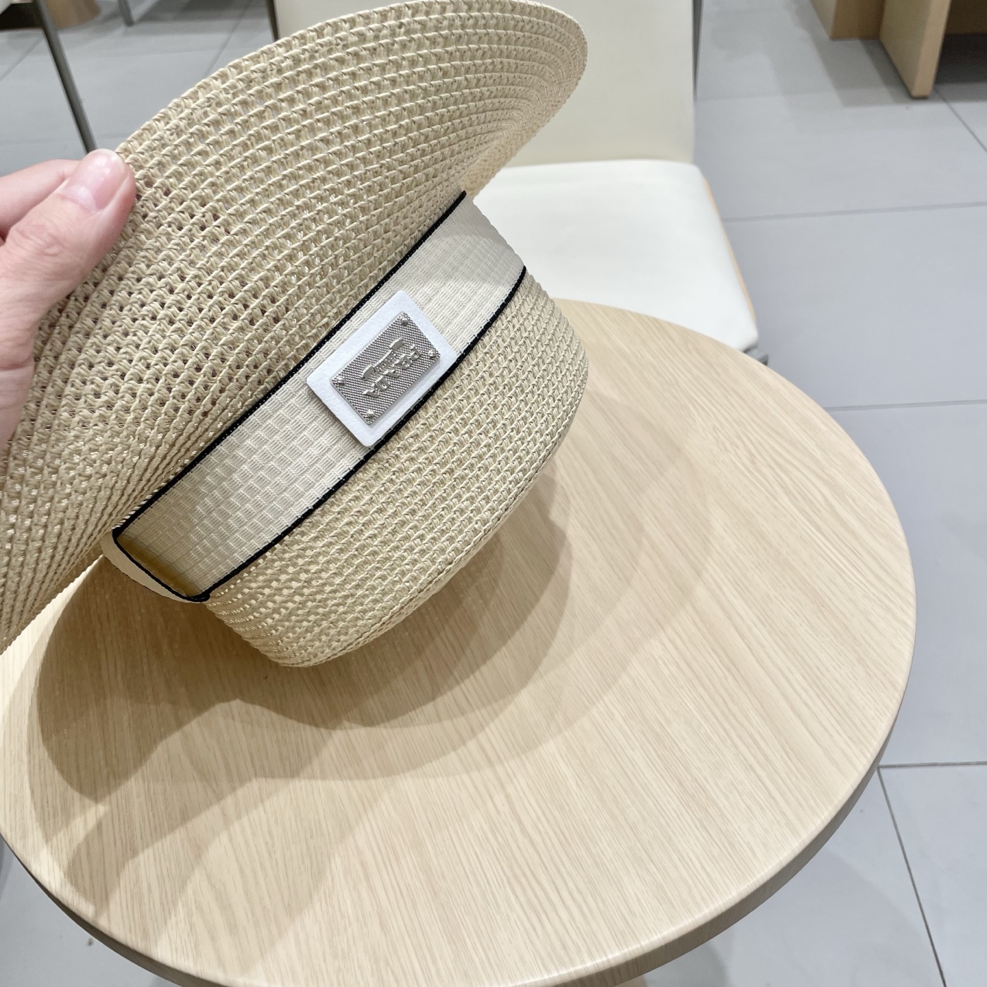   普拉达新款平顶礼帽，名族风草帽，头围57cm
