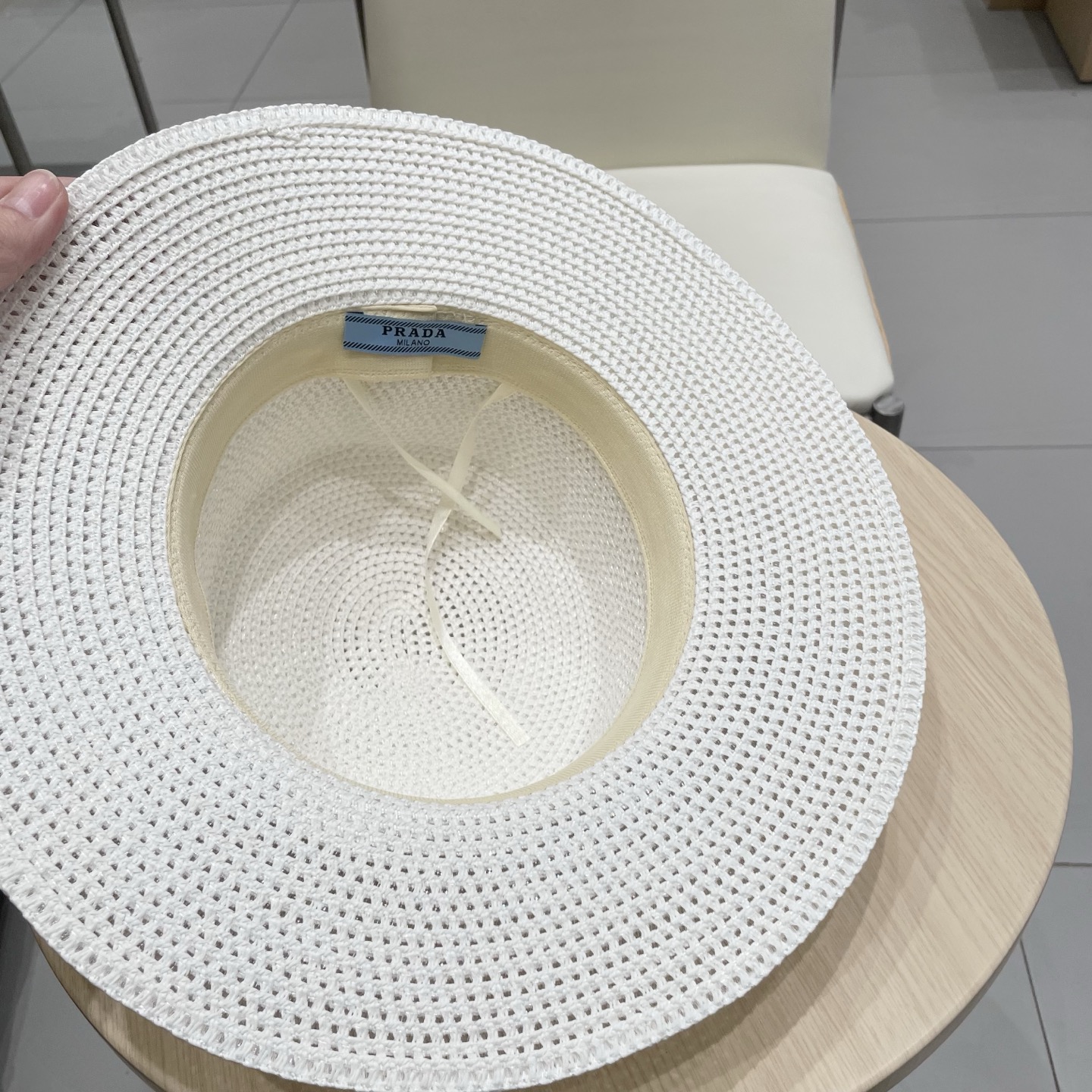   普拉达新款平顶礼帽，名族风草帽，头围57cm