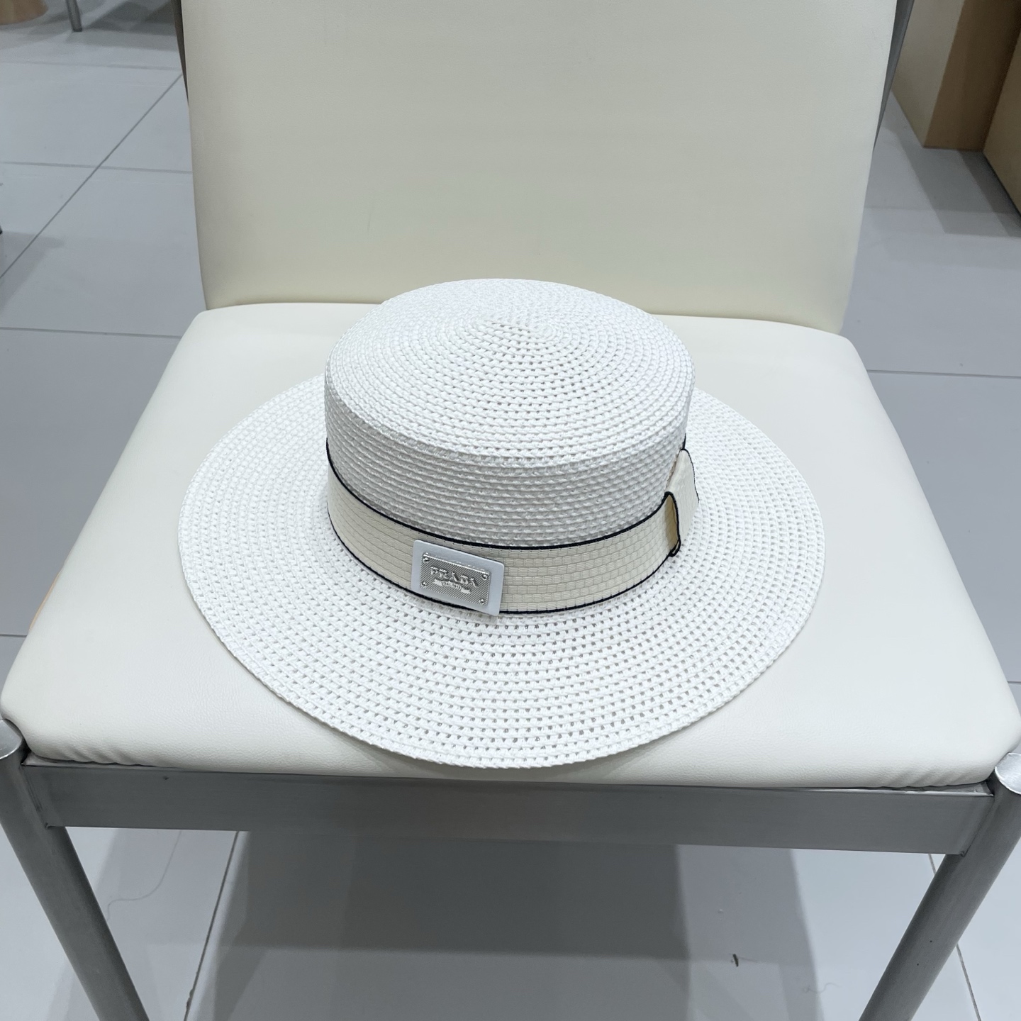   普拉达新款平顶礼帽，名族风草帽，头围57cm