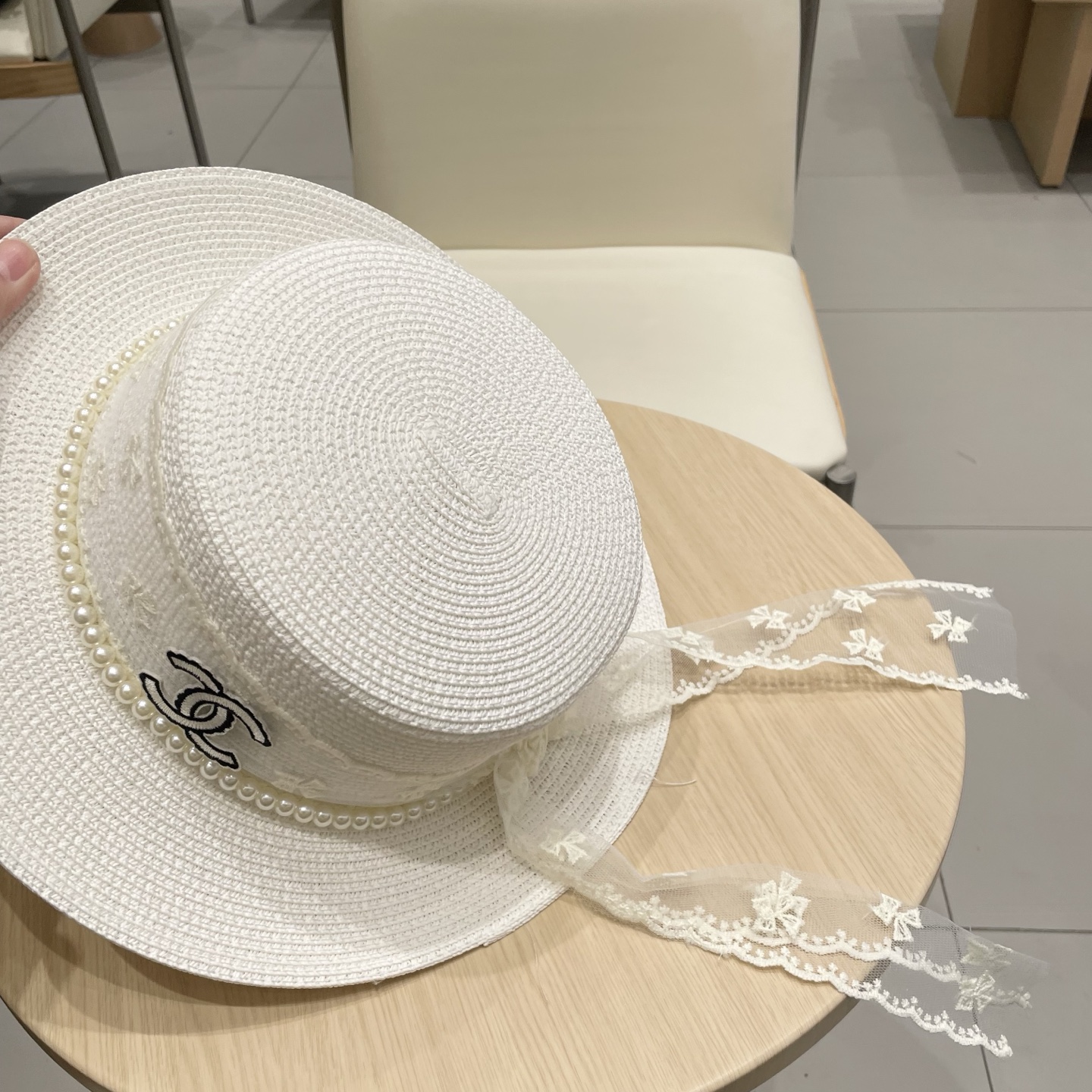  Chanel2025珍珠气质蝴蝶结飘带太阳帽草帽子女出游百搭显脸小遮阳防晒帽