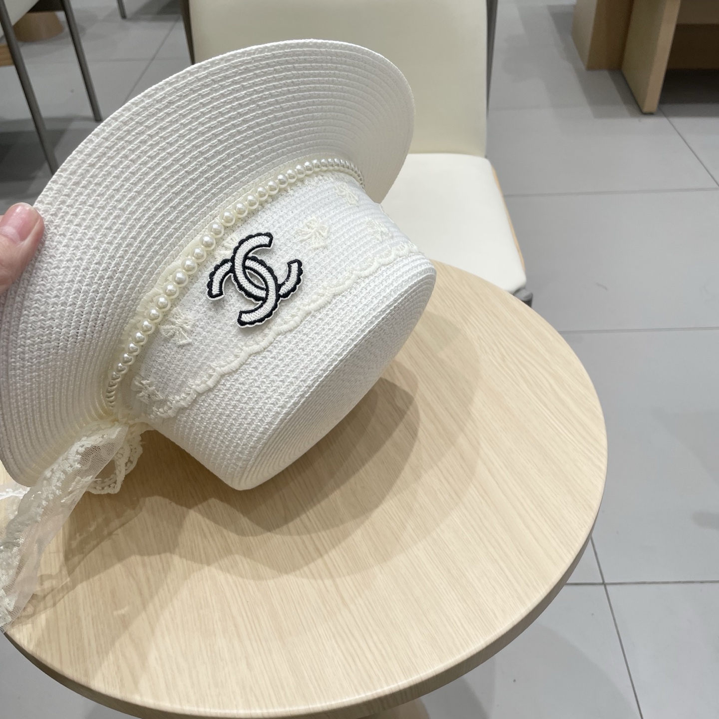  Chanel2025珍珠气质蝴蝶结飘带太阳帽草帽子女出游百搭显脸小遮阳防晒帽