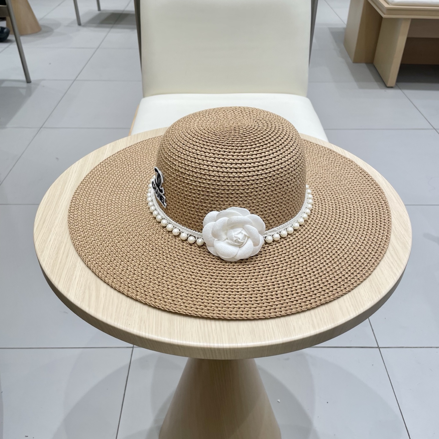  Chanel 新款女士遮阳法式大帽檐太阳帽显脸小草编防晒遮阳度假草帽