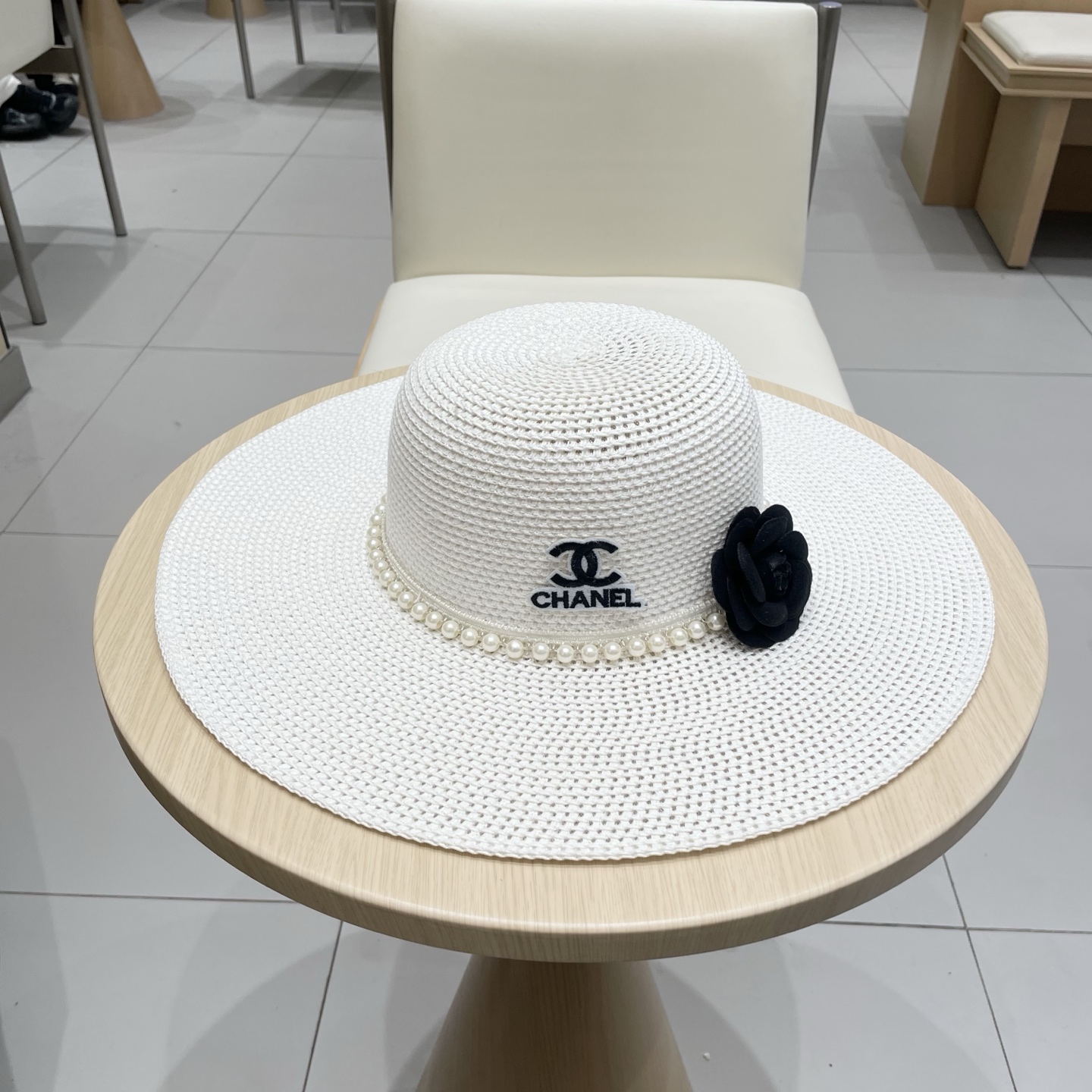  Chanel 新款女士遮阳法式大帽檐太阳帽显脸小草编防晒遮阳度假草帽