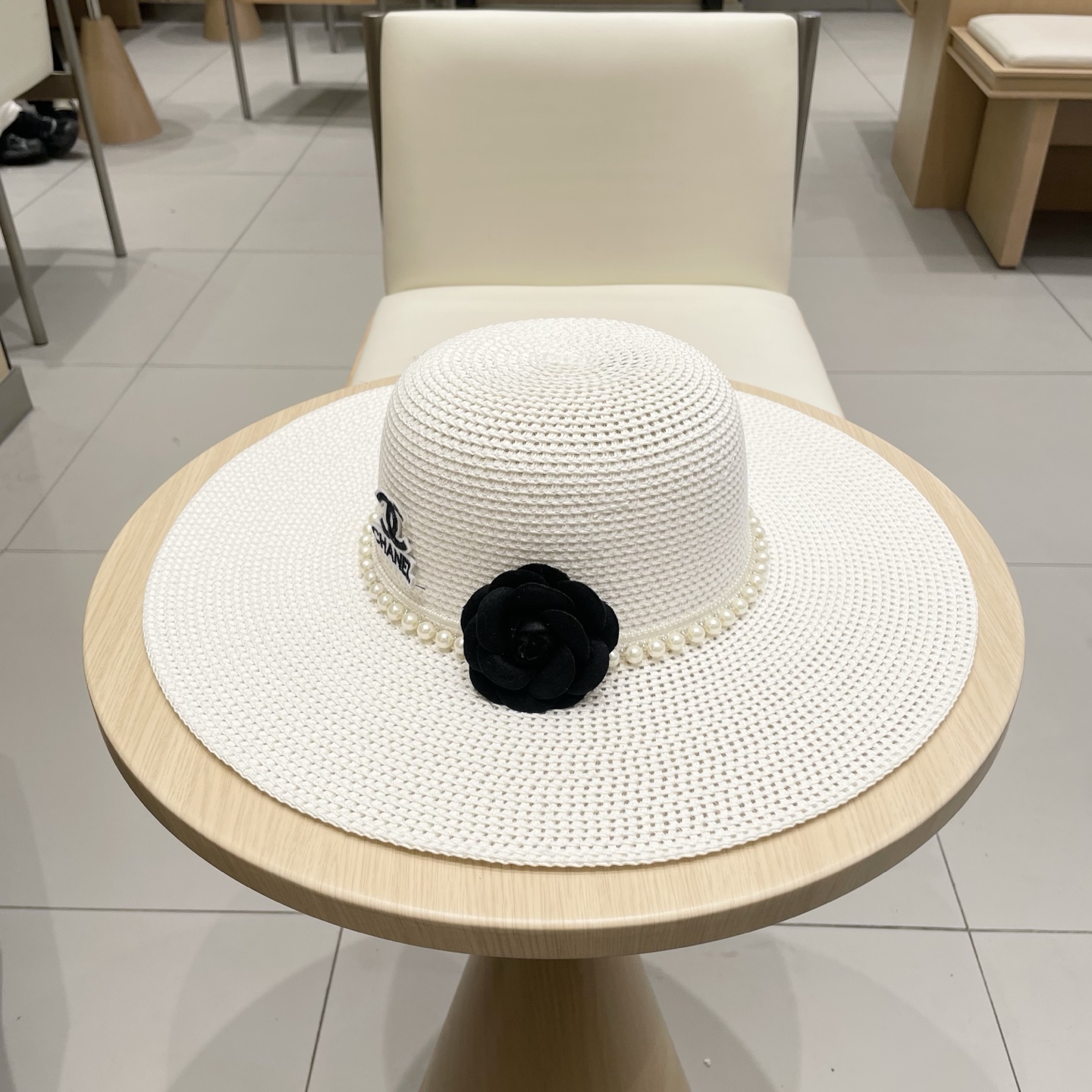  Chanel 新款女士遮阳法式大帽檐太阳帽显脸小草编防晒遮阳度假草帽