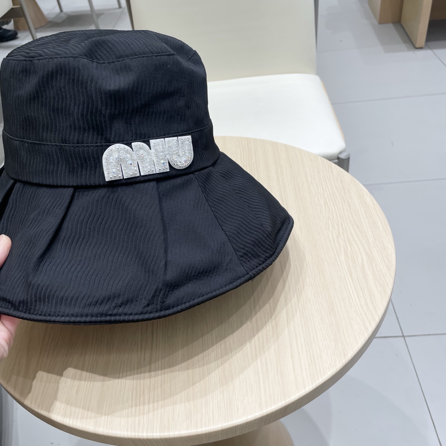   缪缪miumiu2025新款大帽檐防晒渔夫帽女夏季遮阳帽遮脸太阳帽户外出游显脸小