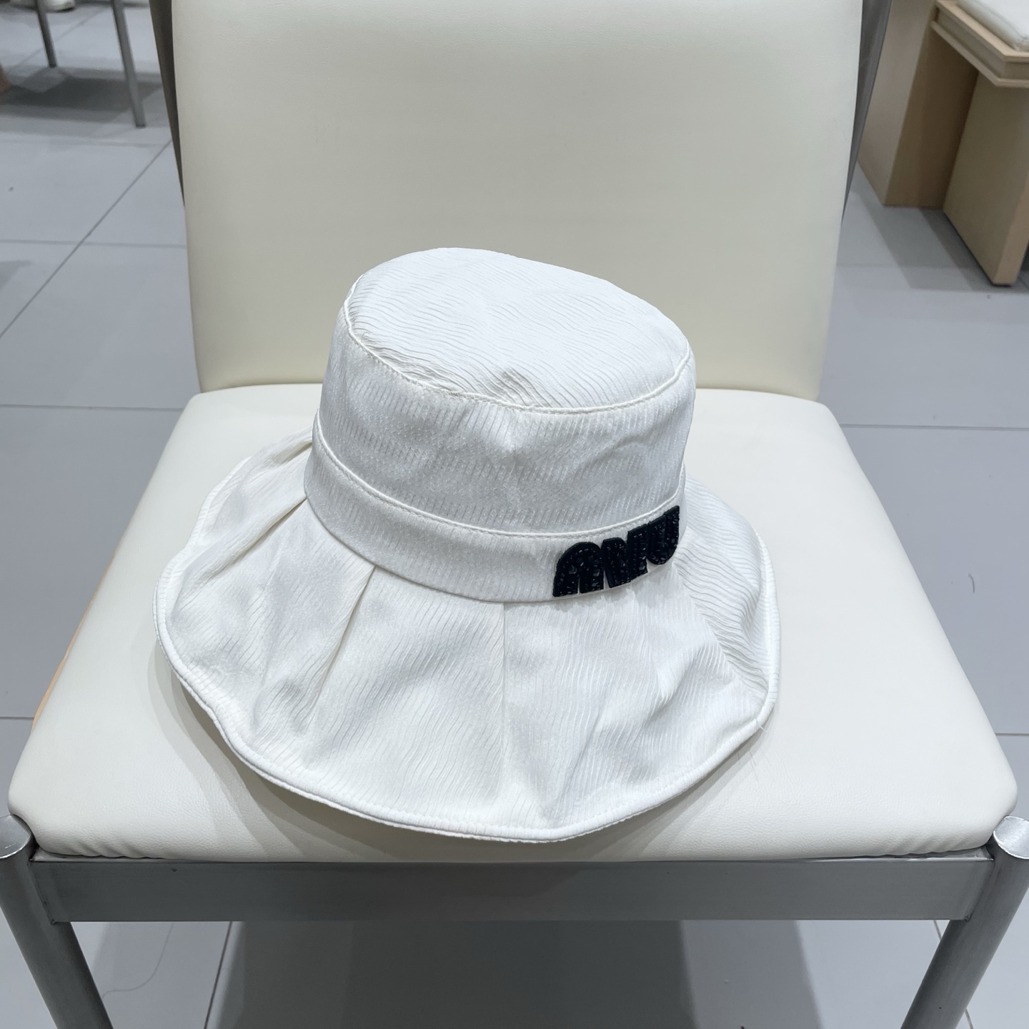   缪缪miumiu2025新款大帽檐防晒渔夫帽女夏季遮阳帽遮脸太阳帽户外出游显脸小