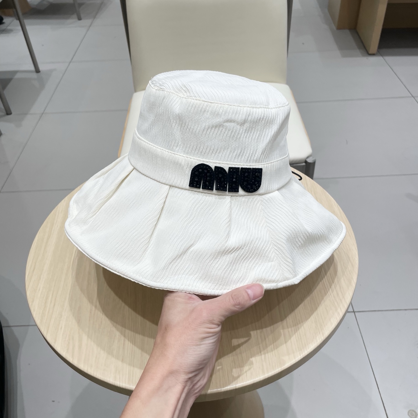   缪缪miumiu2025新款大帽檐防晒渔夫帽女夏季遮阳帽遮脸太阳帽户外出游显脸小