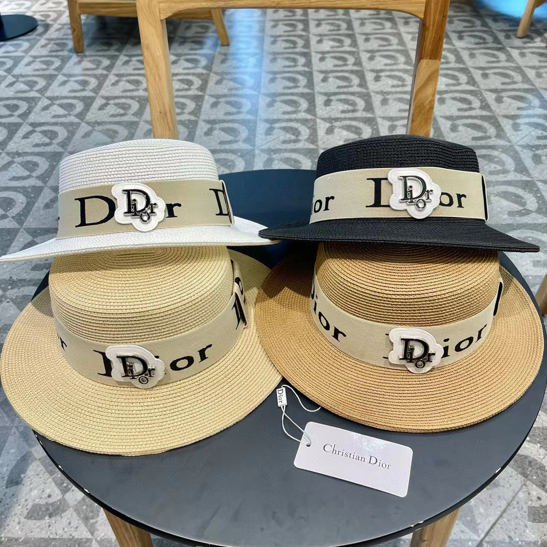  【DIOR迪奥】
2024新款大牌编织盆帽草帽  夏天海边首选～
新款材质编织而成～质感满分💯