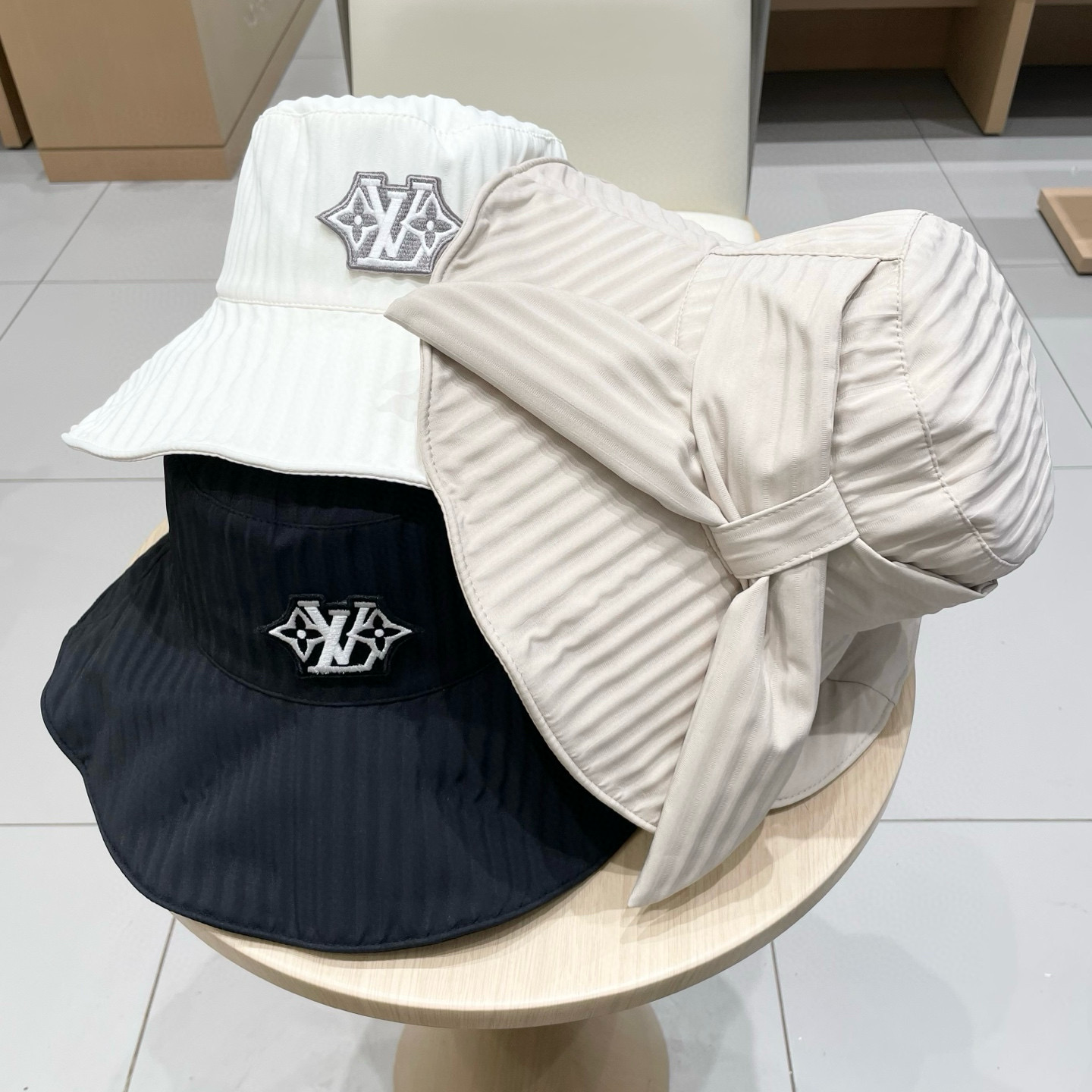🧢路易威登棒球帽 LouisVuitton😍2025款遮阳防晒盆帽女出游度假渔夫帽春秋季百搭显脸小太阳帽