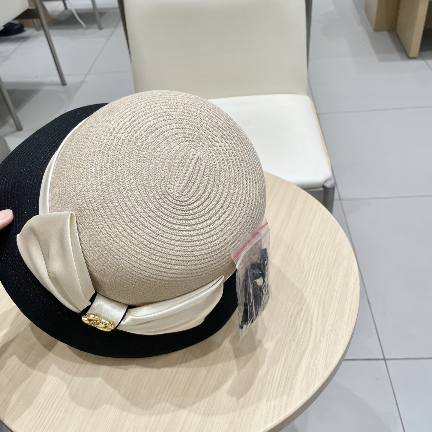  Chanel香奈儿法式优雅蝴蝶结渔夫帽女夏季赫本风遮阳草帽显脸小时尚防晒盆帽