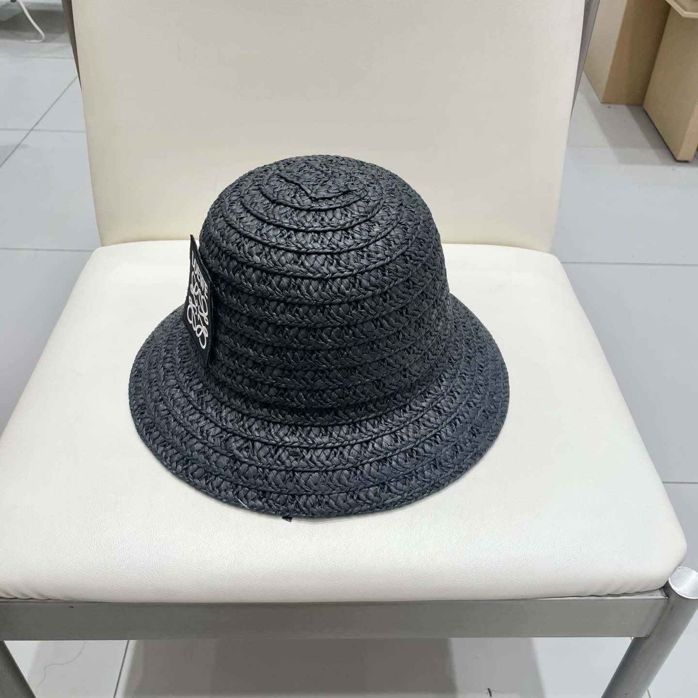  LOEWE罗意威新款草帽，纯手钩草帽，可折叠，出游必备单品，头围57cm