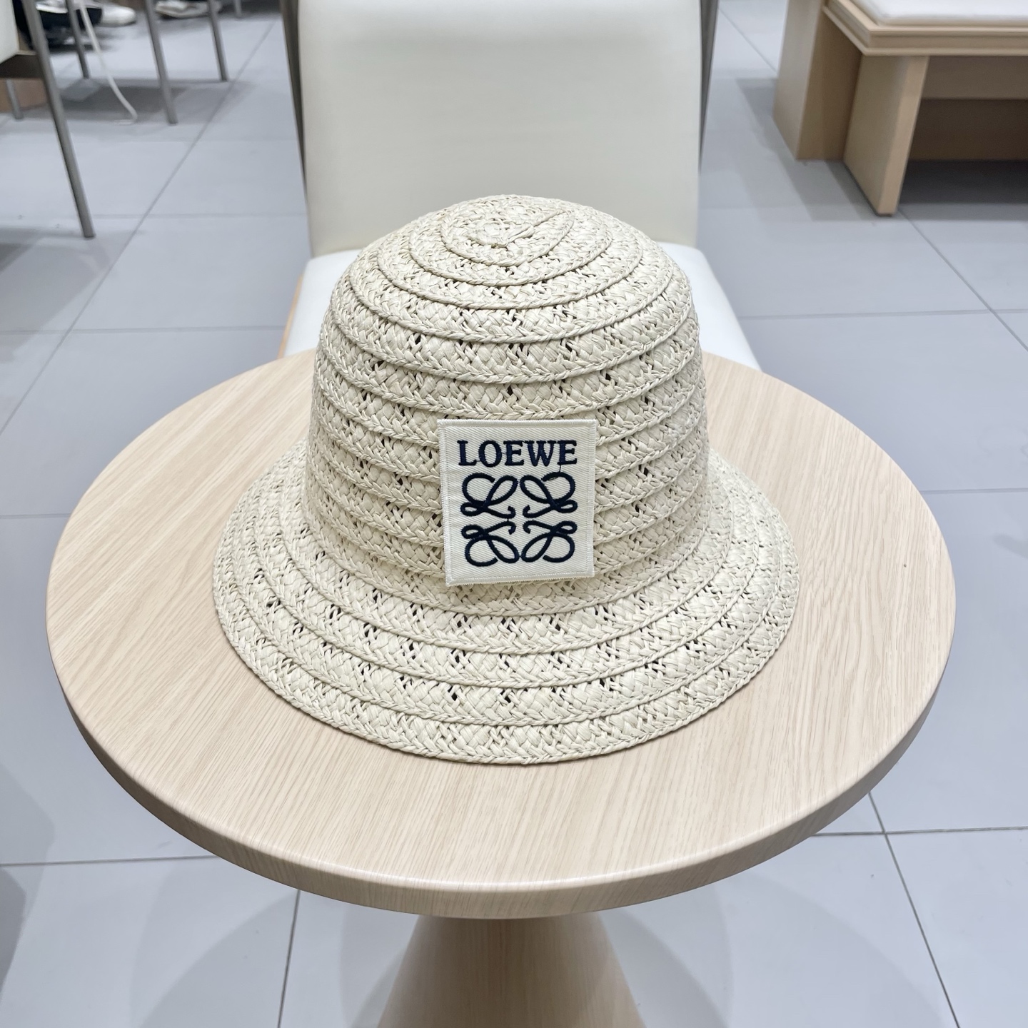  LOEWE罗意威新款草帽，纯手钩草帽，可折叠，出游必备单品，头围57cm