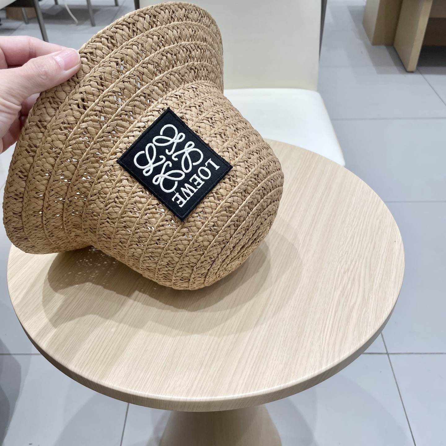  LOEWE罗意威新款草帽，纯手钩草帽，可折叠，出游必备单品，头围57cm