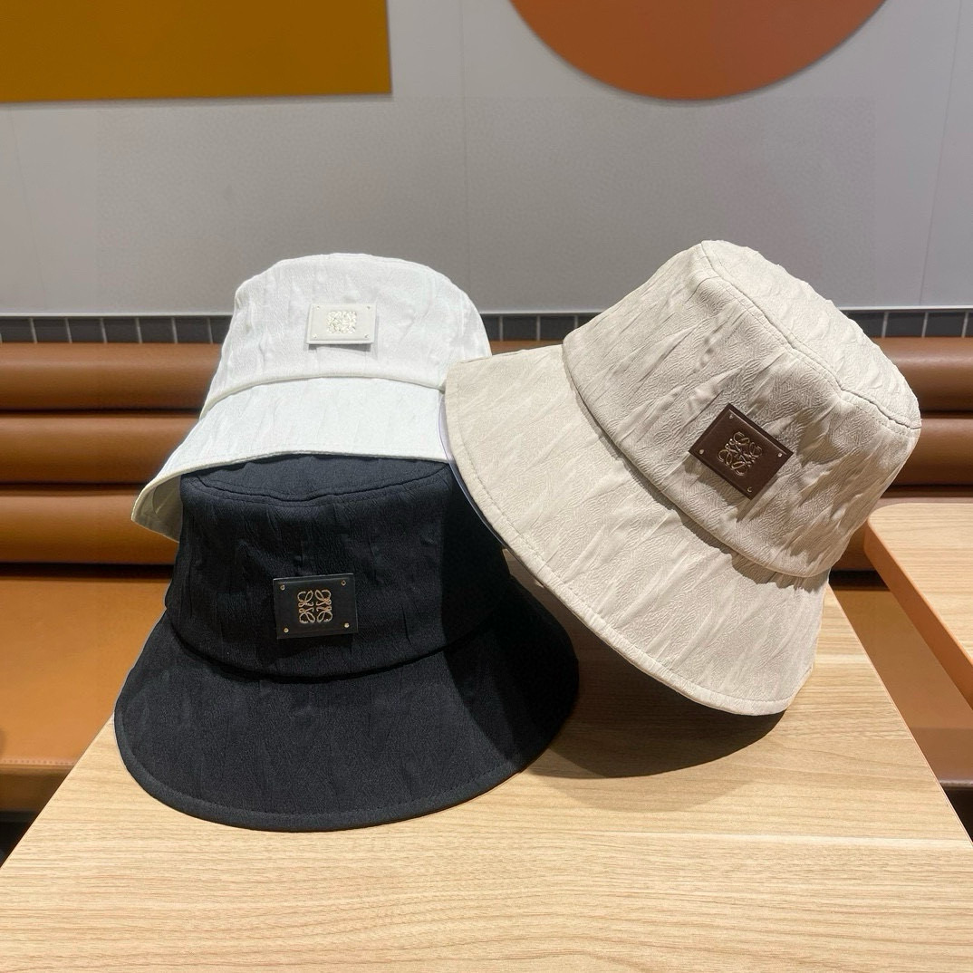  LOEWE 罗意威  2024春夏新款布帽，百褶款渔夫帽，头围57cm