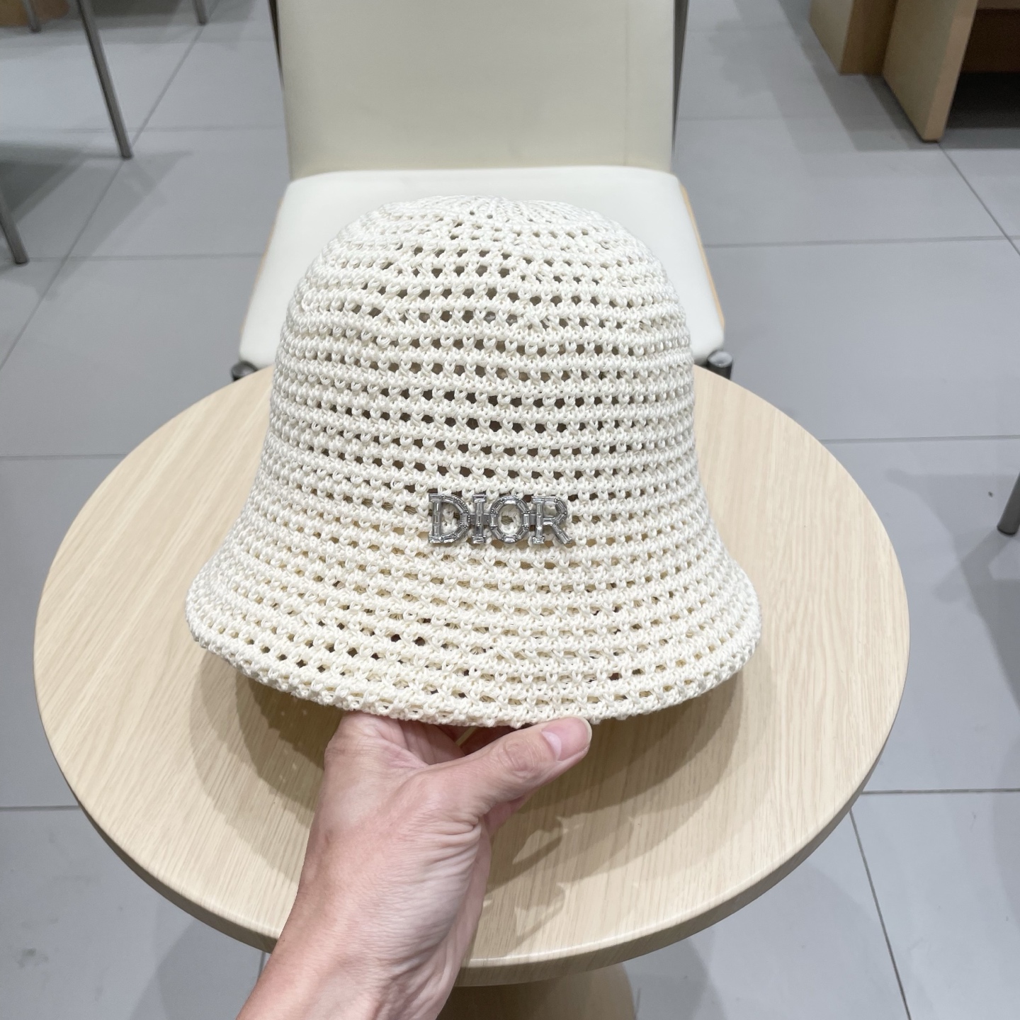  dior迪奥2025新款镂空透气渔夫帽女韩版百搭出游太阳帽纯色薄款显脸小盆帽