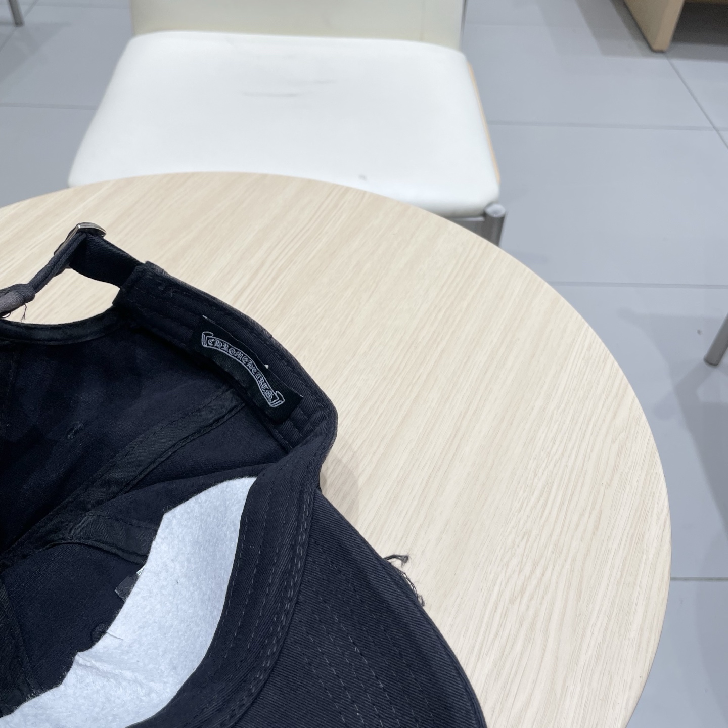  克罗心 🆕🆕新款棒球帽，个性时尚经典十字架标志，休闲带点酷酷的感觉，中性款
男女同款！超好搭！
头围5