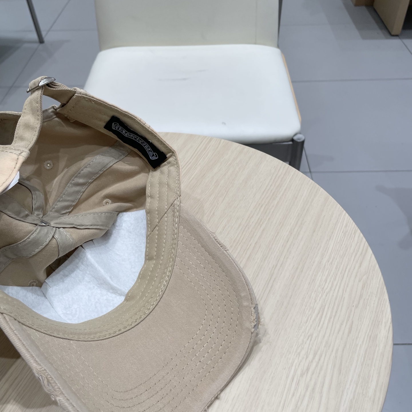  克罗心 🆕🆕新款棒球帽，个性时尚经典十字架标志，休闲带点酷酷的感觉，中性款
男女同款！超好搭！
头围5