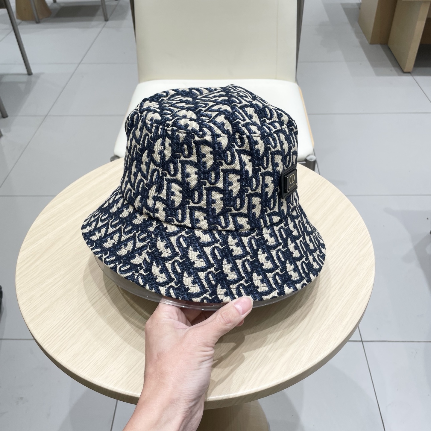  原单品质  迪奥DIOR】官网同步上线 韩版新款英式运动款重工定制款11原单品质 男女通用渔夫帽 绵麻