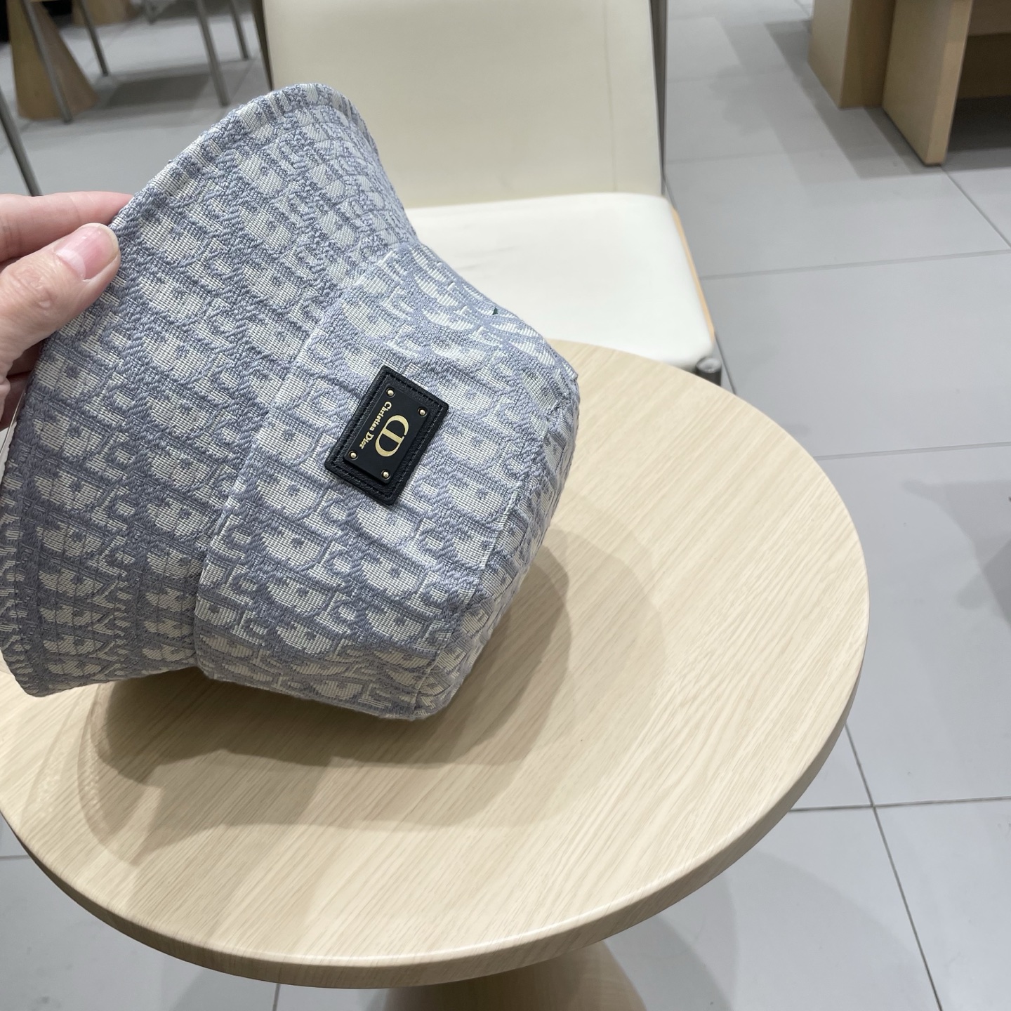  原单品质  迪奥DIOR】官网同步上线 韩版新款英式运动款重工定制款11原单品质 男女通用渔夫帽 绵麻