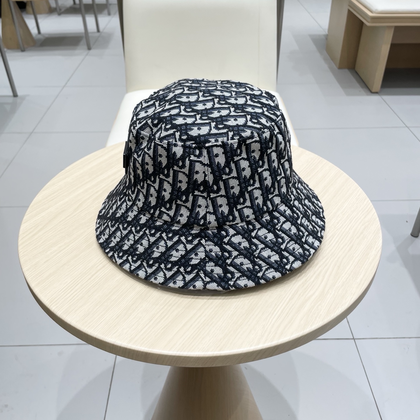  原单品质  迪奥DIOR】官网同步上线 韩版新款英式运动款重工定制款11原单品质 男女通用渔夫帽 绵麻