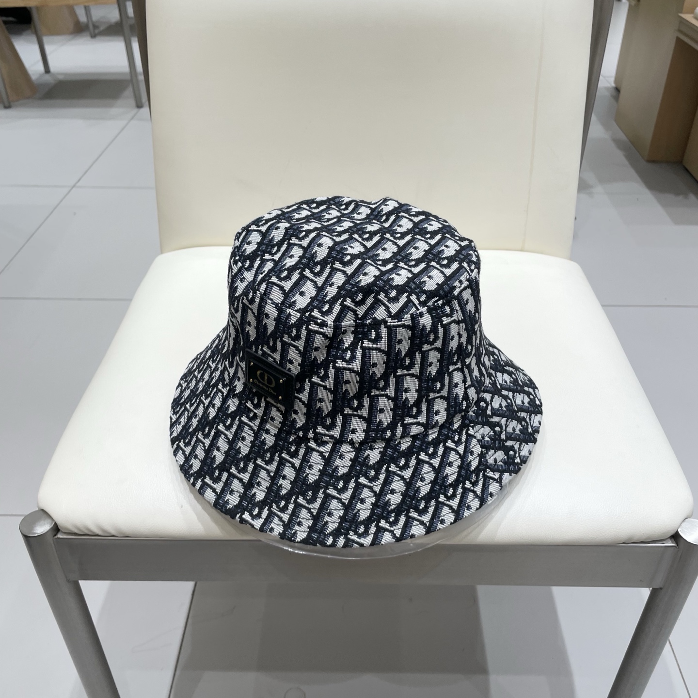  原单品质  迪奥DIOR】官网同步上线 韩版新款英式运动款重工定制款11原单品质 男女通用渔夫帽 绵麻