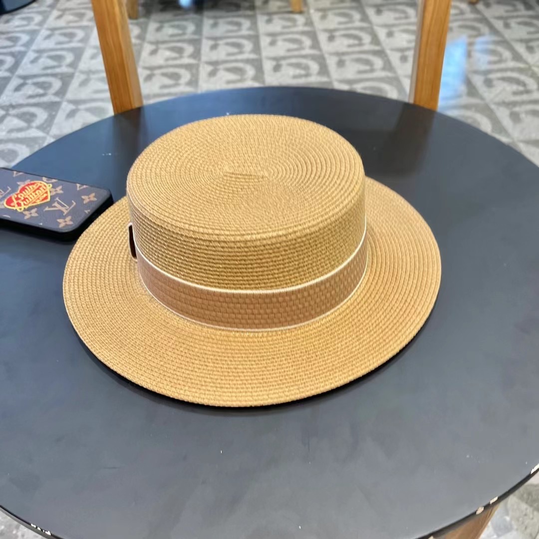  【PRADA普拉达】新款草帽，出街必备超好搭配，赶紧入手！