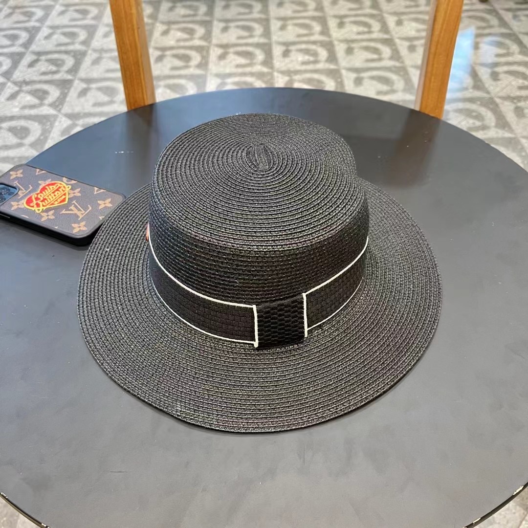  【PRADA普拉达】新款草帽，出街必备超好搭配，赶紧入手！