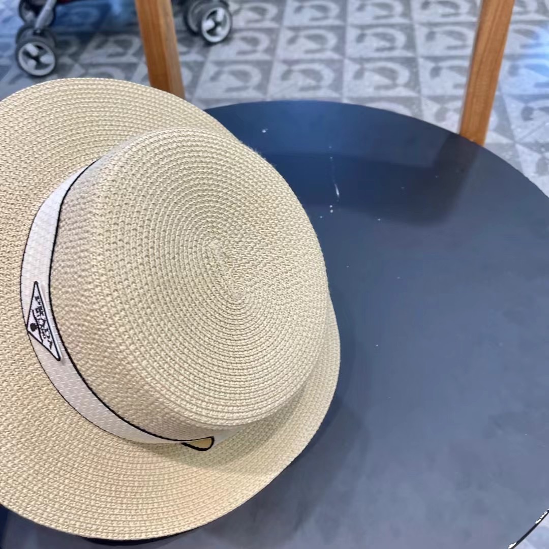  【PRADA普拉达】新款草帽，出街必备超好搭配，赶紧入手！