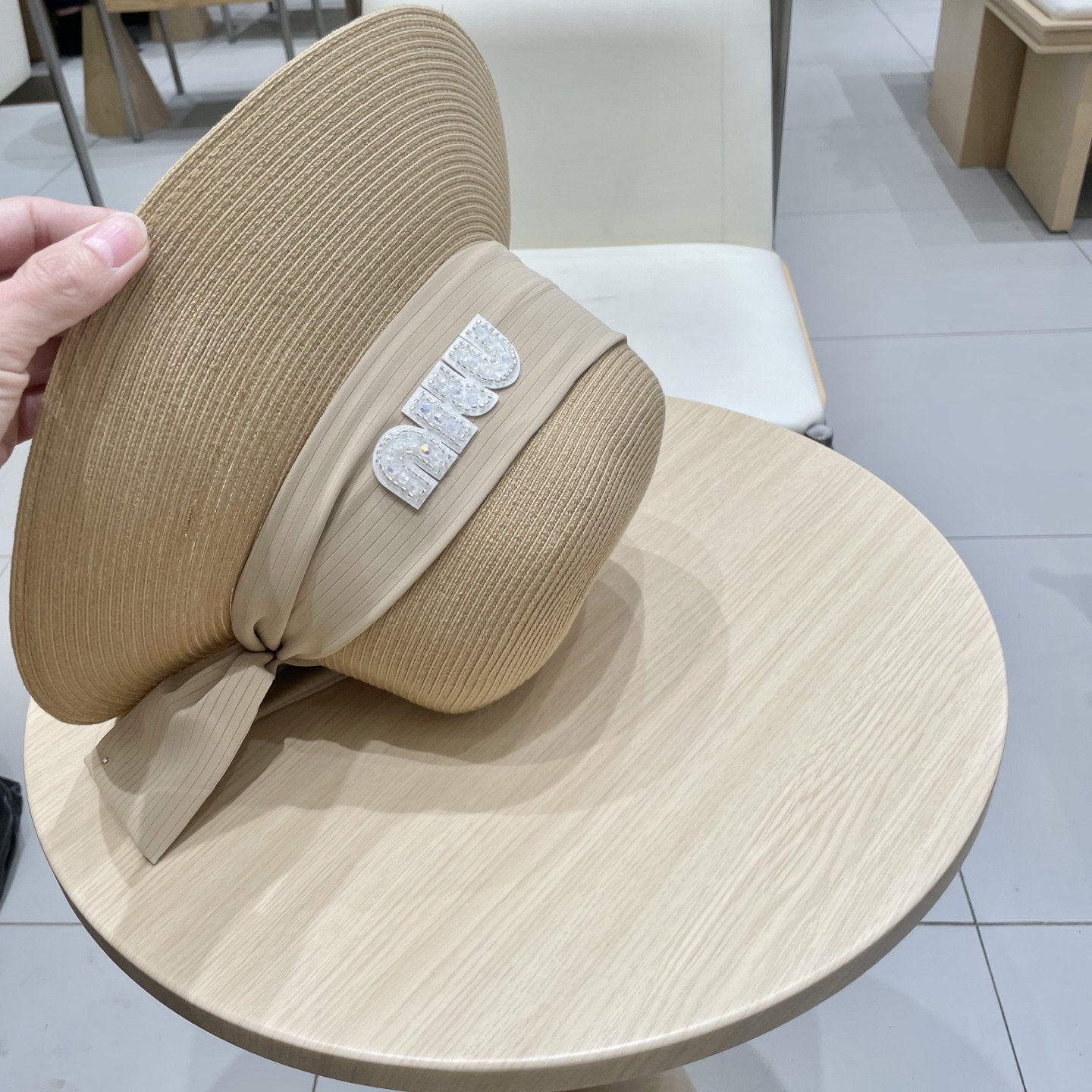 缪缪miumiu简约蝴蝶结大帽檐草帽女夏季海边防晒沙滩帽子可折叠遮阳帽太阳帽