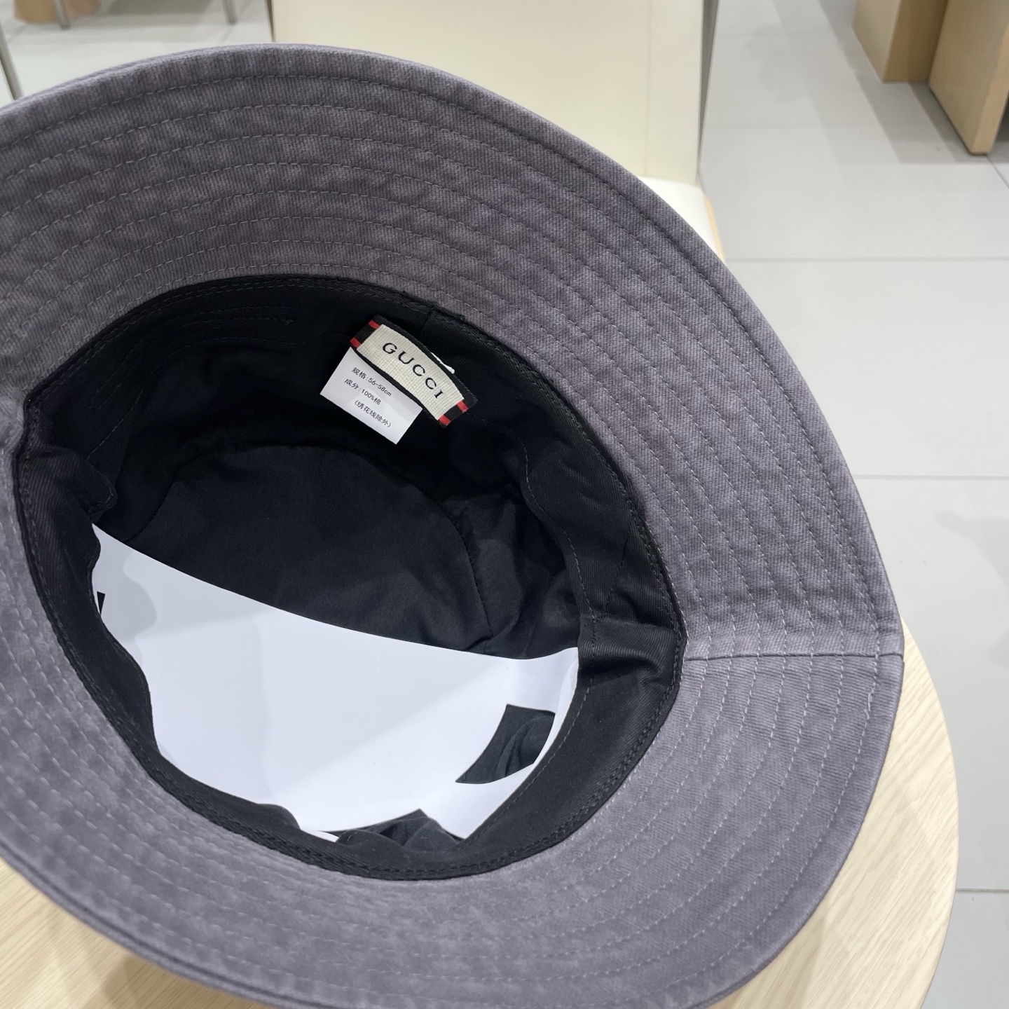 GUCCI古奇 2025新款专柜同步双面戴款渔夫帽，爆款出货，超级好搭，新款上架