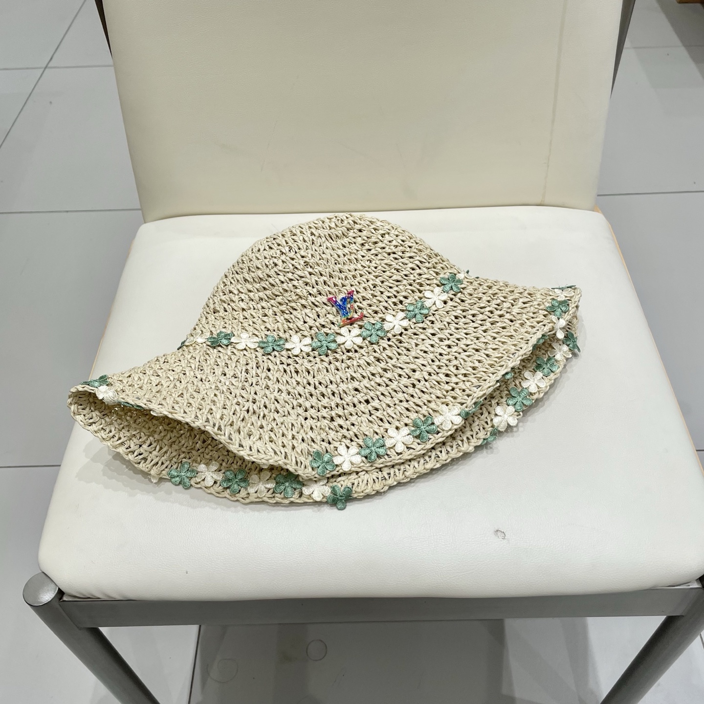 路易威登棒球帽 LouisVuitton2025新款花朵草帽女夏季遮阳防晒太阳帽编织百搭海边沙滩透气帽子