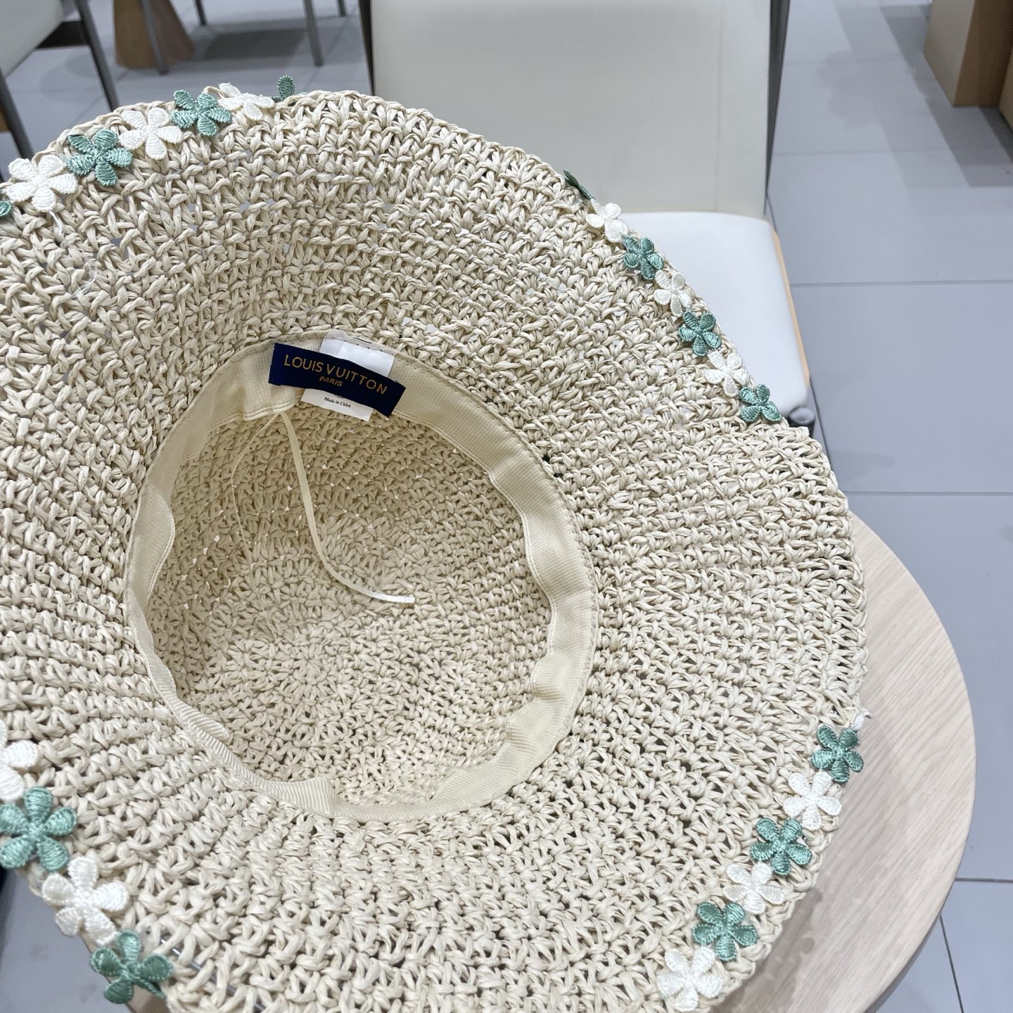 路易威登棒球帽 LouisVuitton2025新款花朵草帽女夏季遮阳防晒太阳帽编织百搭海边沙滩透气帽子