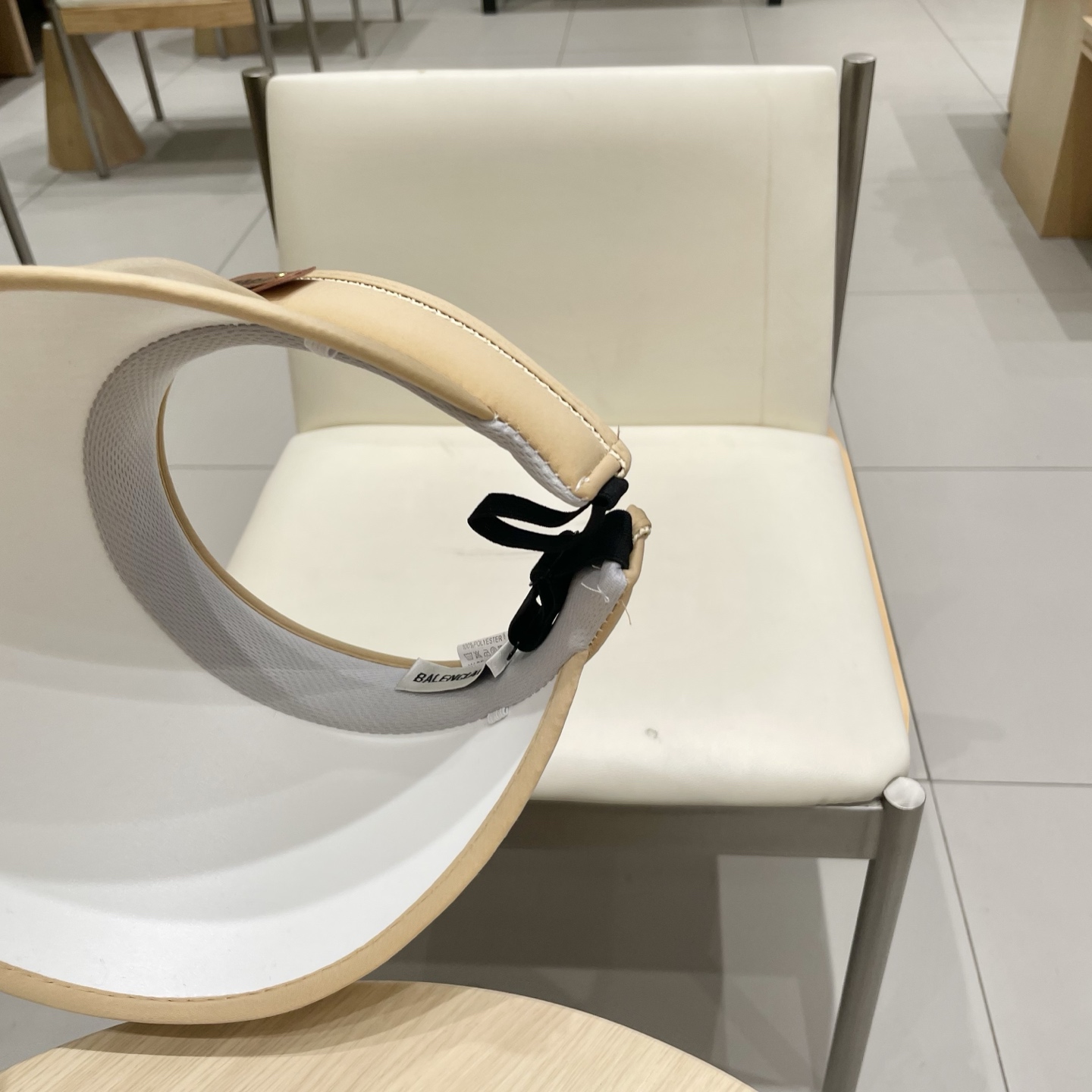 最新巴黎世家BALENCIAGA，空顶遮阳帽，最好品质的，休闲大方，大家自己对比哦