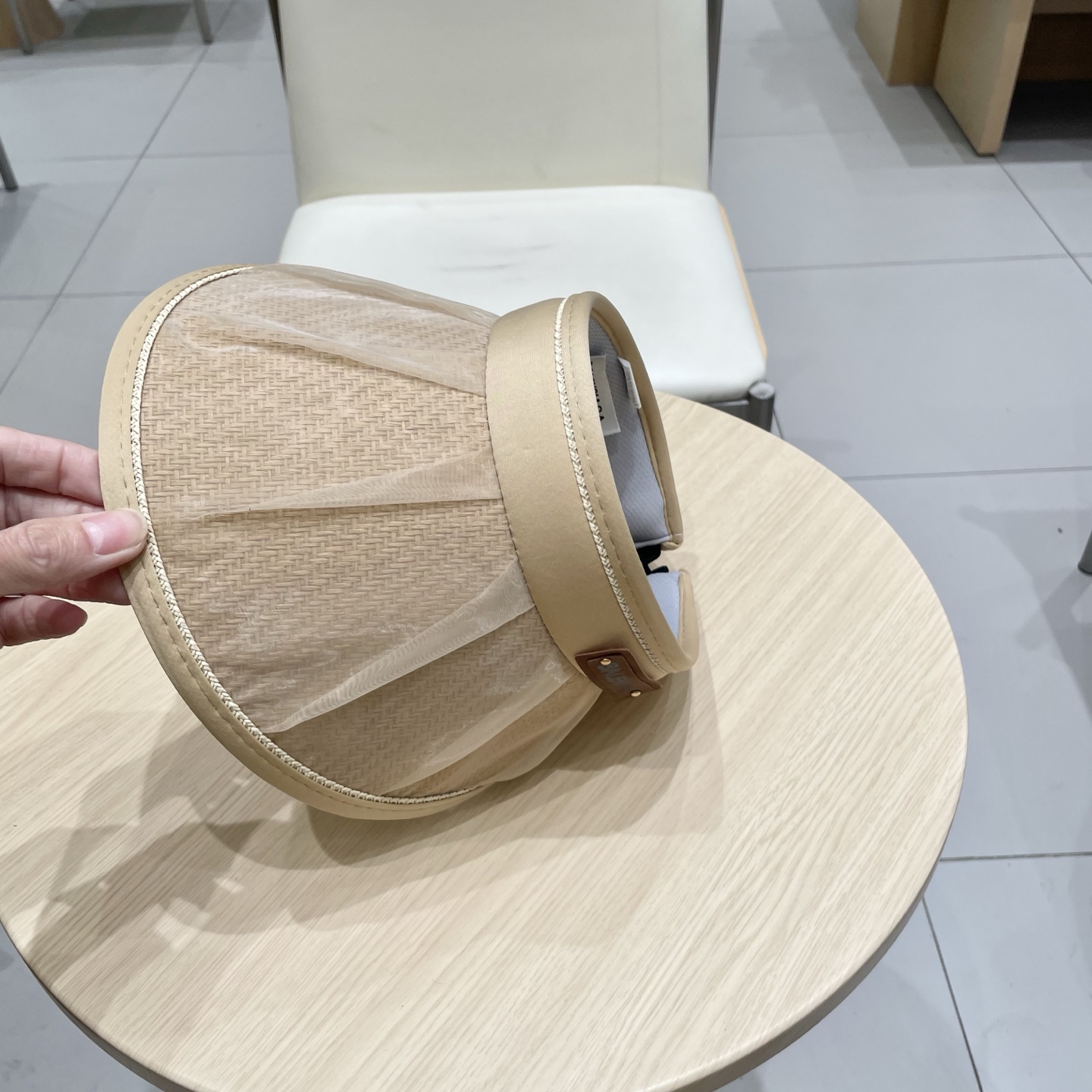 最新巴黎世家BALENCIAGA，空顶遮阳帽，最好品质的，休闲大方，大家自己对比哦