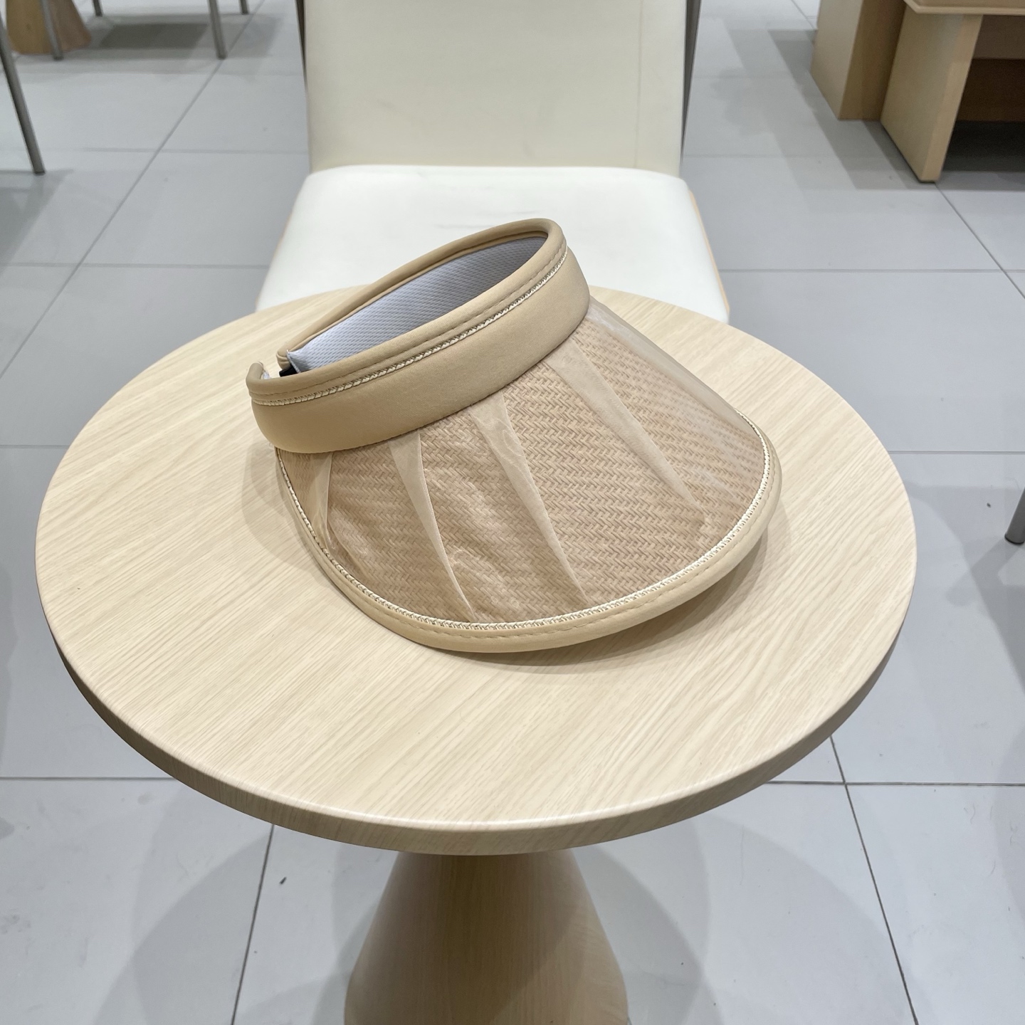 最新巴黎世家BALENCIAGA，空顶遮阳帽，最好品质的，休闲大方，大家自己对比哦