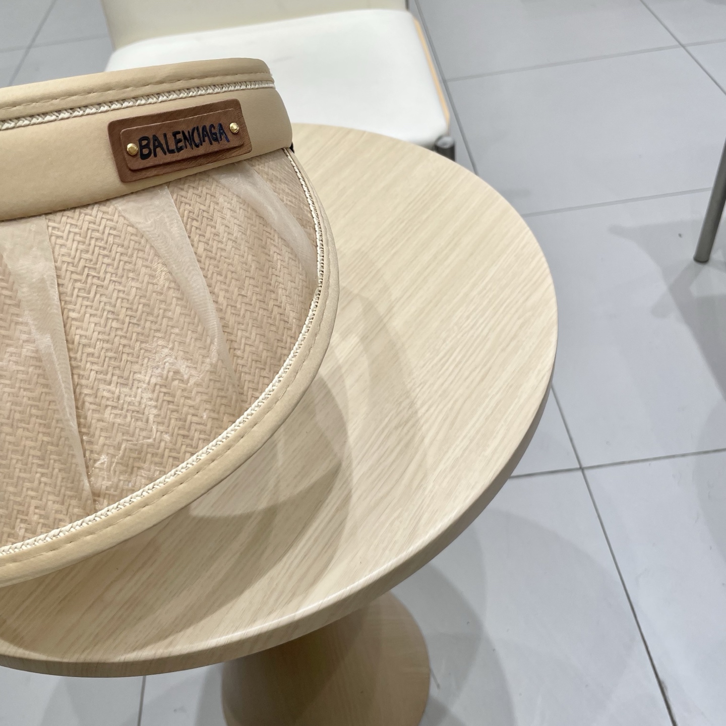 最新巴黎世家BALENCIAGA，空顶遮阳帽，最好品质的，休闲大方，大家自己对比哦