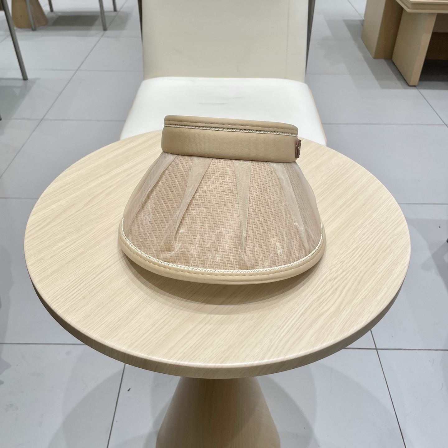 最新巴黎世家BALENCIAGA，空顶遮阳帽，最好品质的，休闲大方，大家自己对比哦