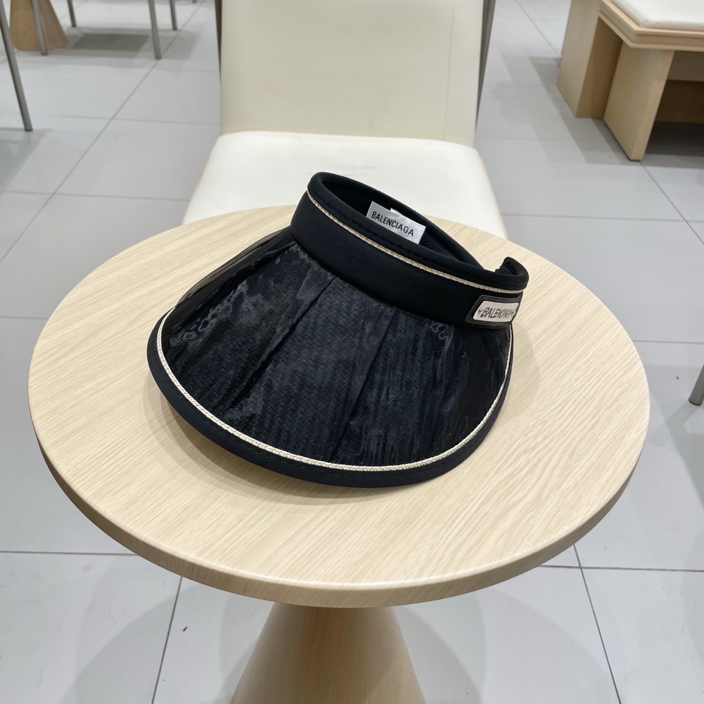 NO:361771,The latest Balenciaga BALENCIAGA, empty top sun hat, the best quality, casual and generous, everyone compares the hat, straw hat, fisherman hat, baseball hat, knit hat, hat, balenciaga, balenciaga, espadrilles, hats最新巴黎世家BALENCIAGA,空顶遮阳帽,最好品质的,休闲大方,大家自己对比哦帽子草帽渔夫帽棒球帽针织帽,帽子,balenciaga,balenciaga,espadrilles,hats,hat