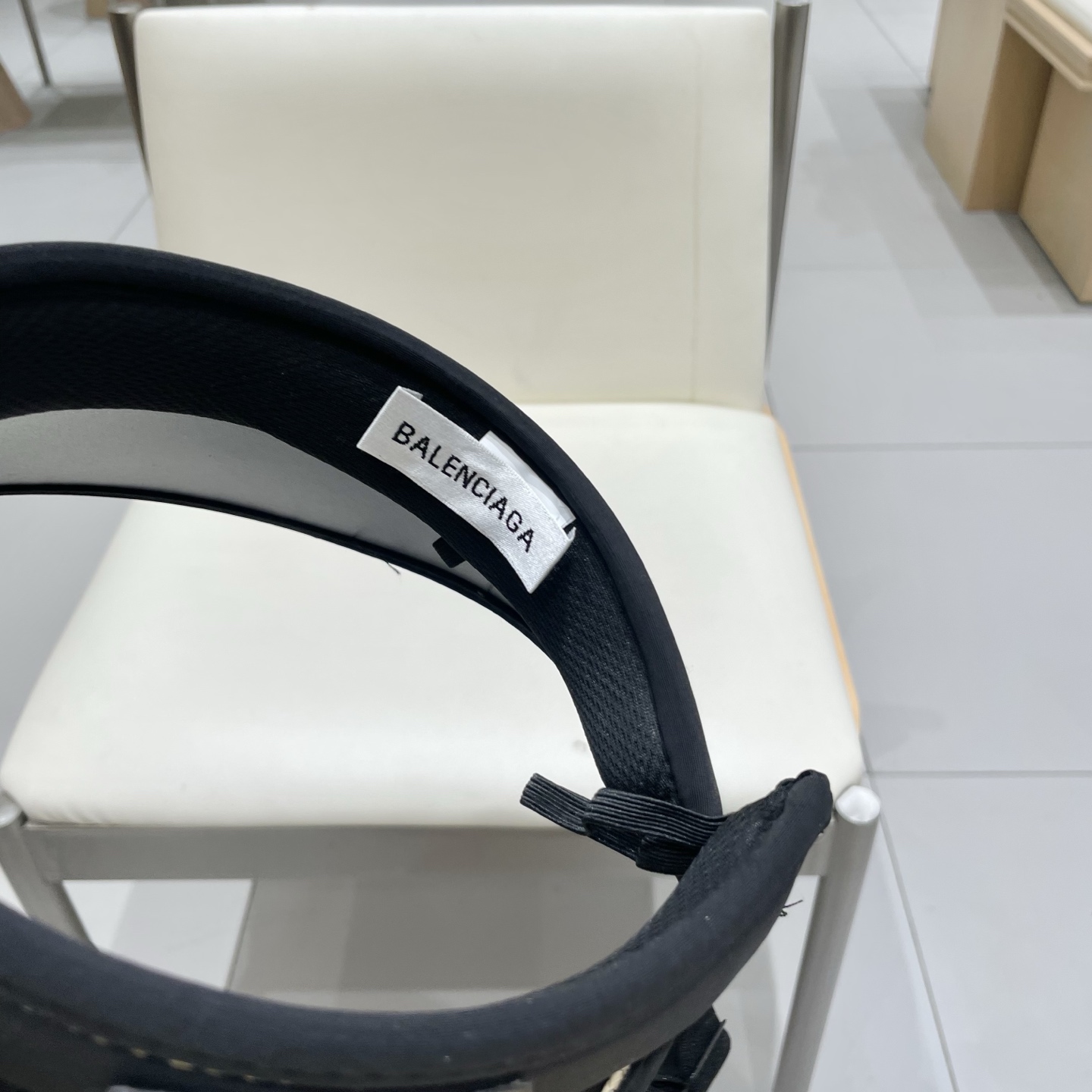 最新巴黎世家BALENCIAGA，空顶遮阳帽，最好品质的，休闲大方，大家自己对比哦