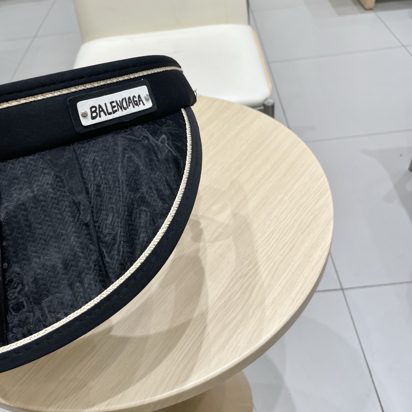 最新巴黎世家BALENCIAGA，空顶遮阳帽，最好品质的，休闲大方，大家自己对比哦